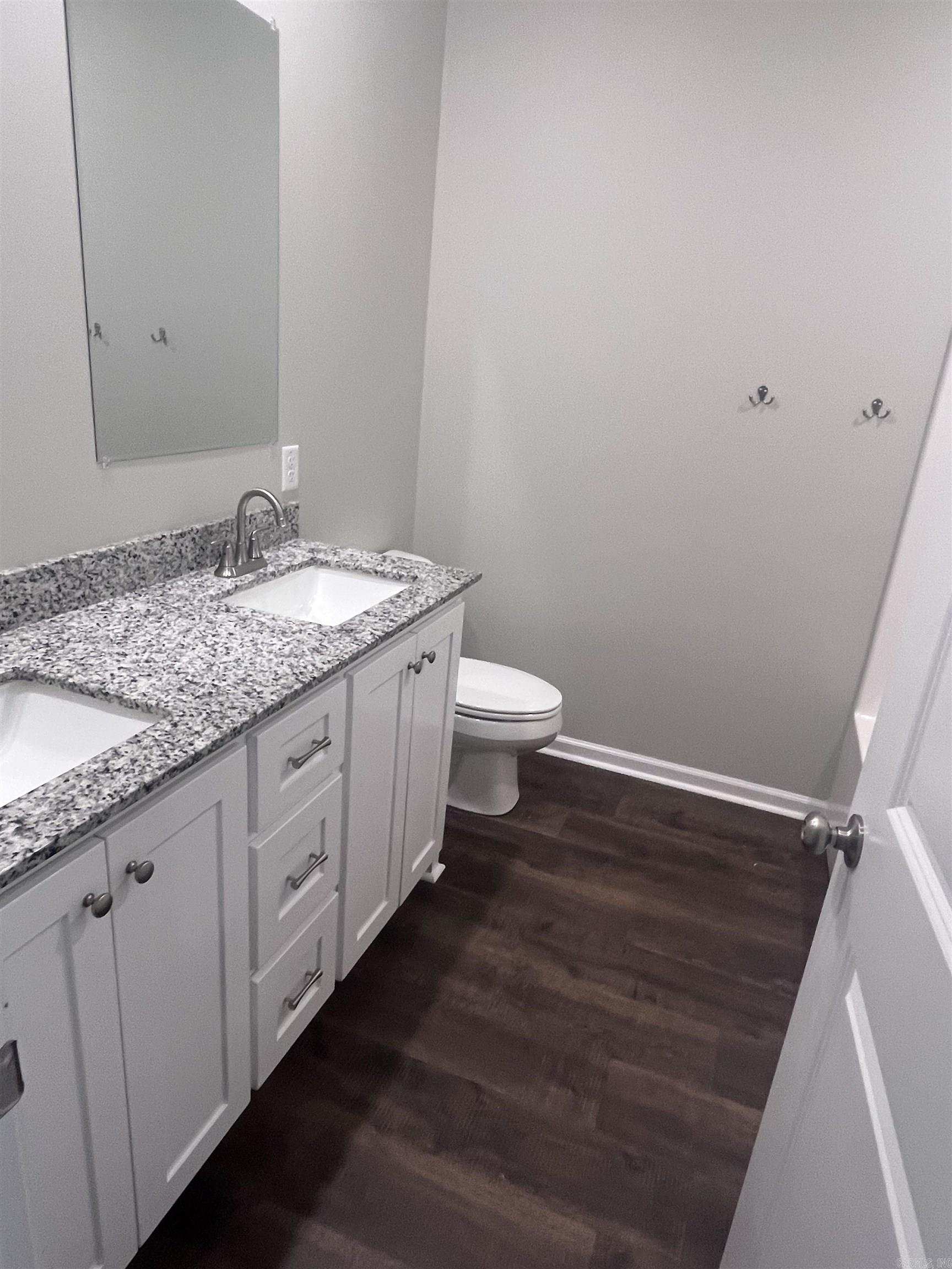 THOMAS - Residential