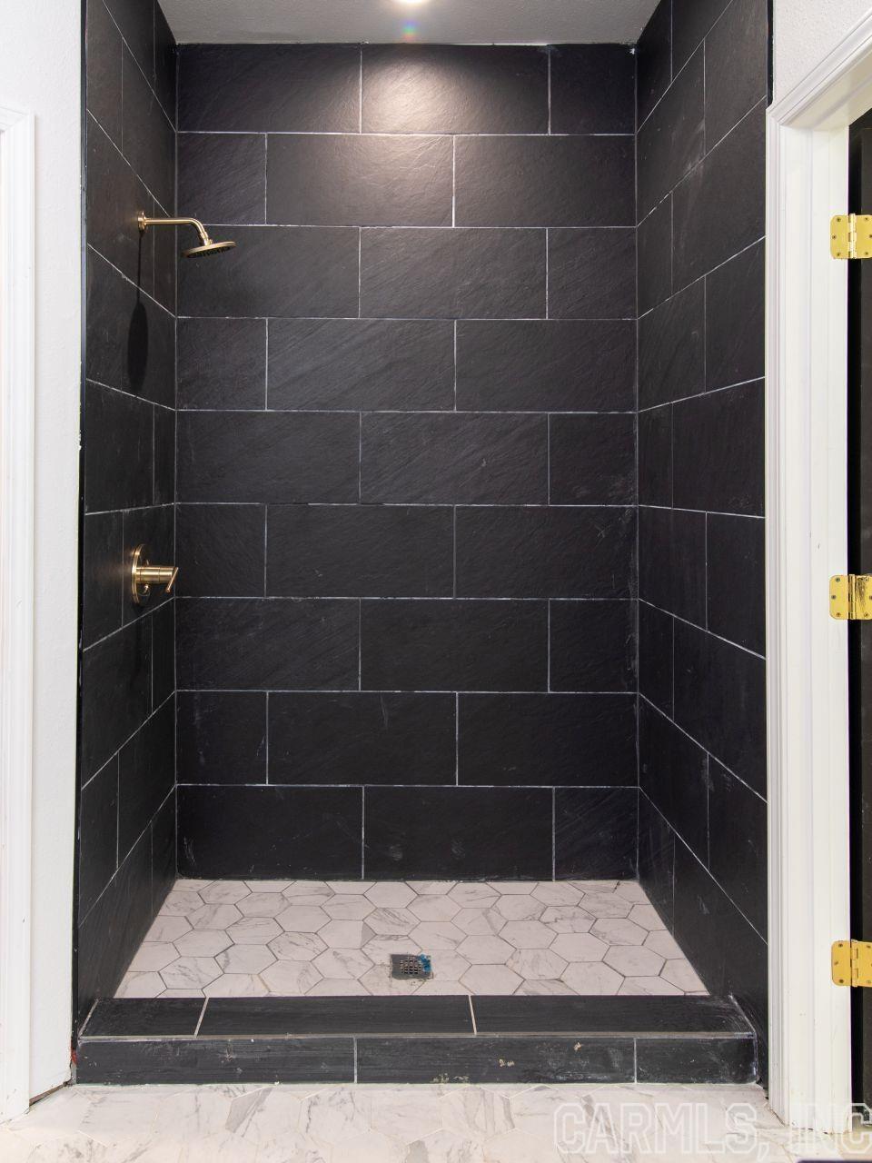 WEST HEIGHTS - Residential