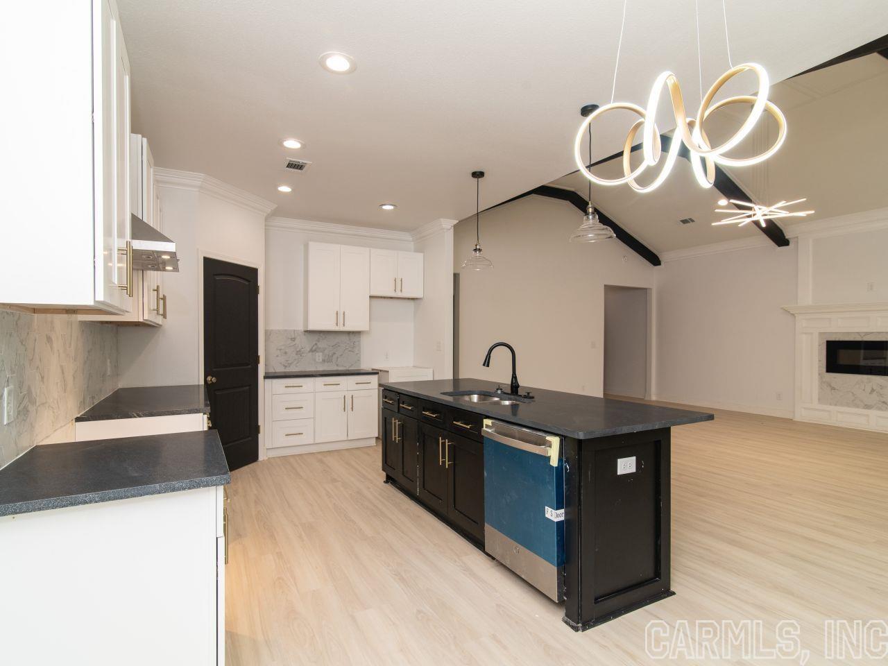 WEST HEIGHTS - Residential