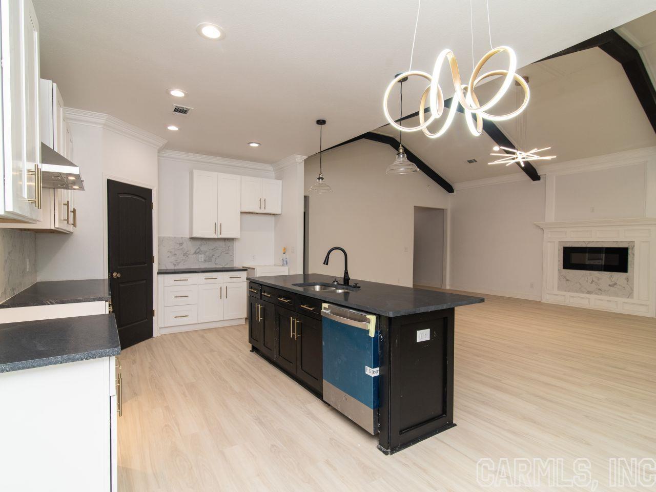 WEST HEIGHTS - Residential