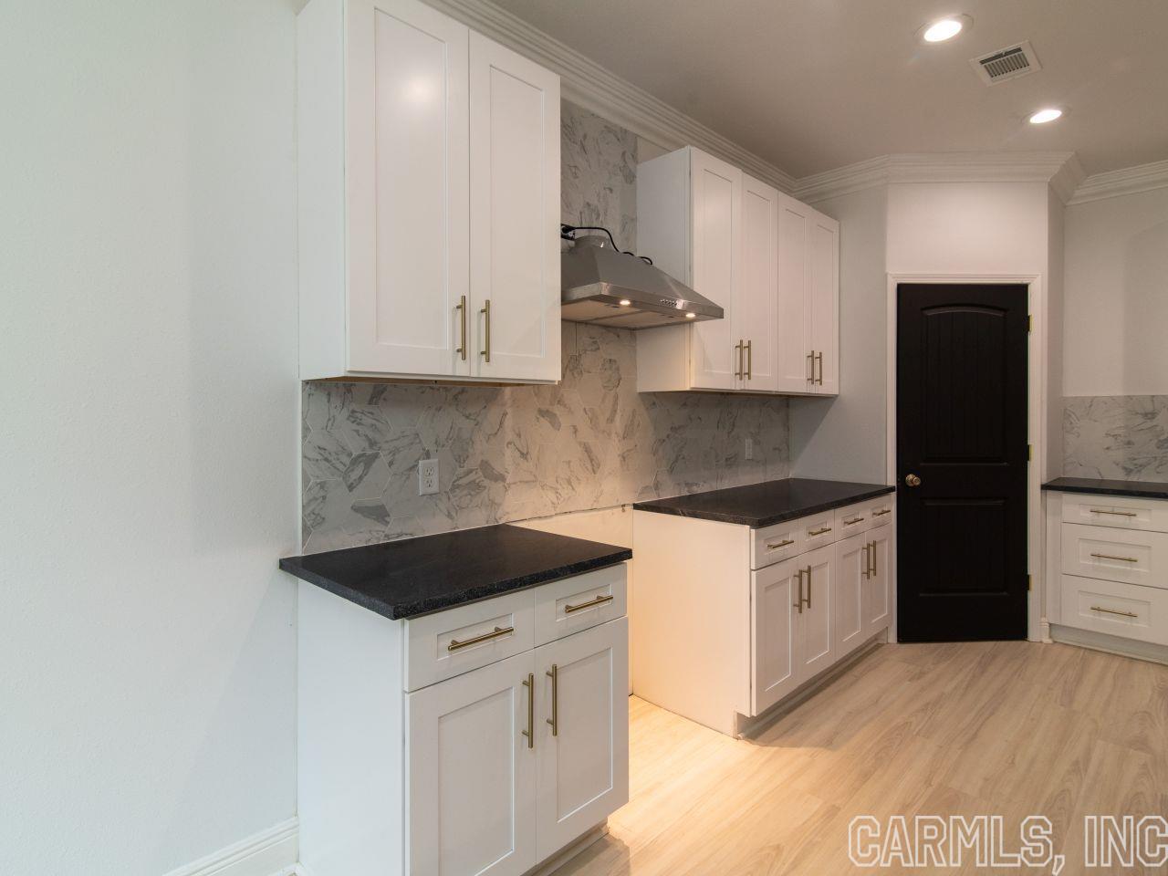 WEST HEIGHTS - Residential