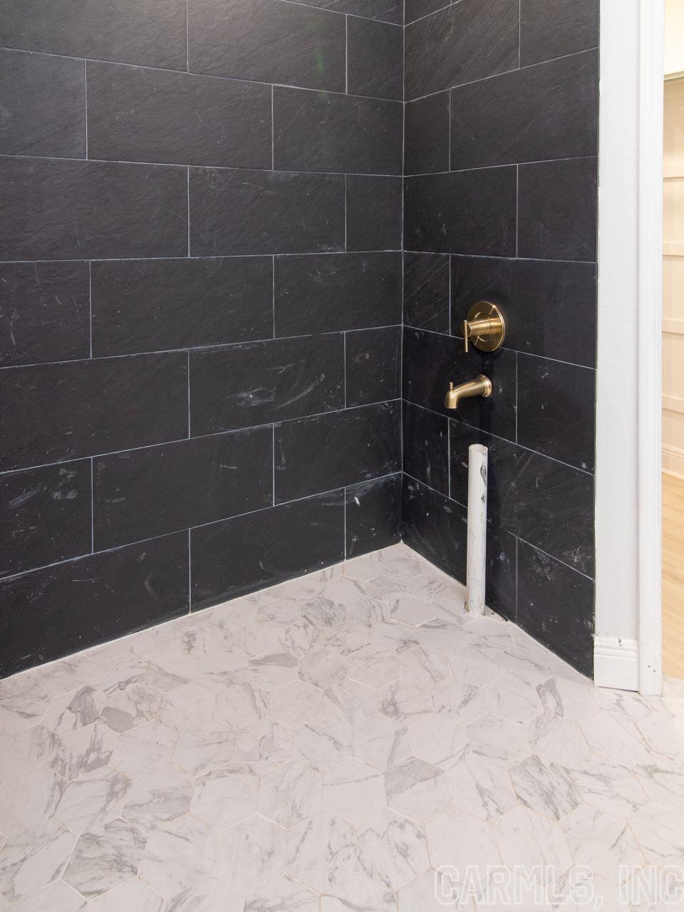 WEST HEIGHTS - Residential