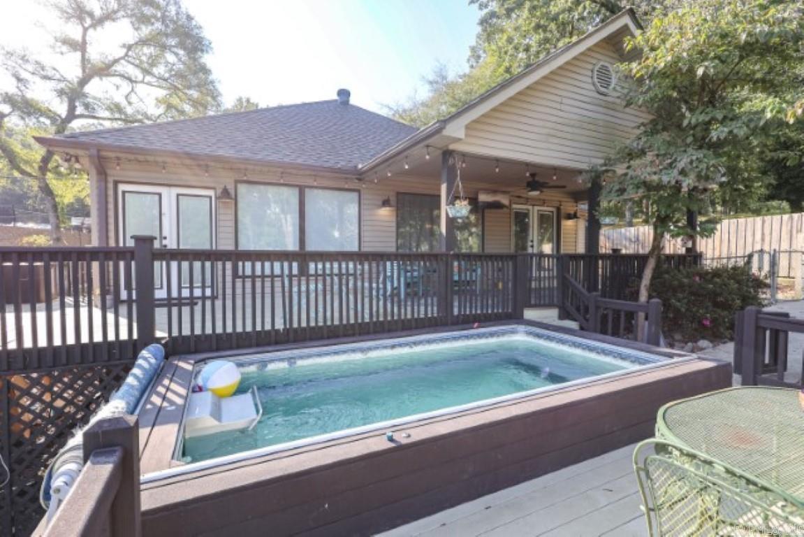 Lake Hamilton Outside - Residential