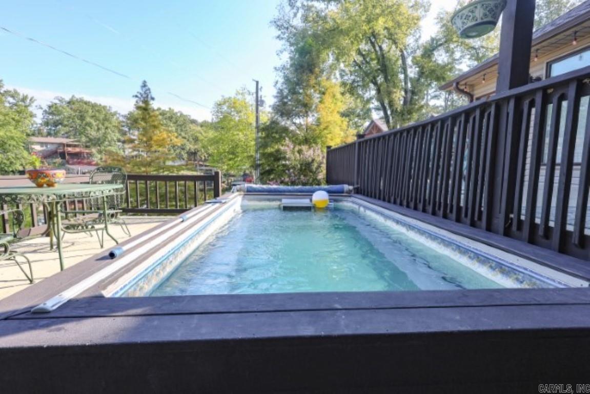 Lake Hamilton Outside - Residential