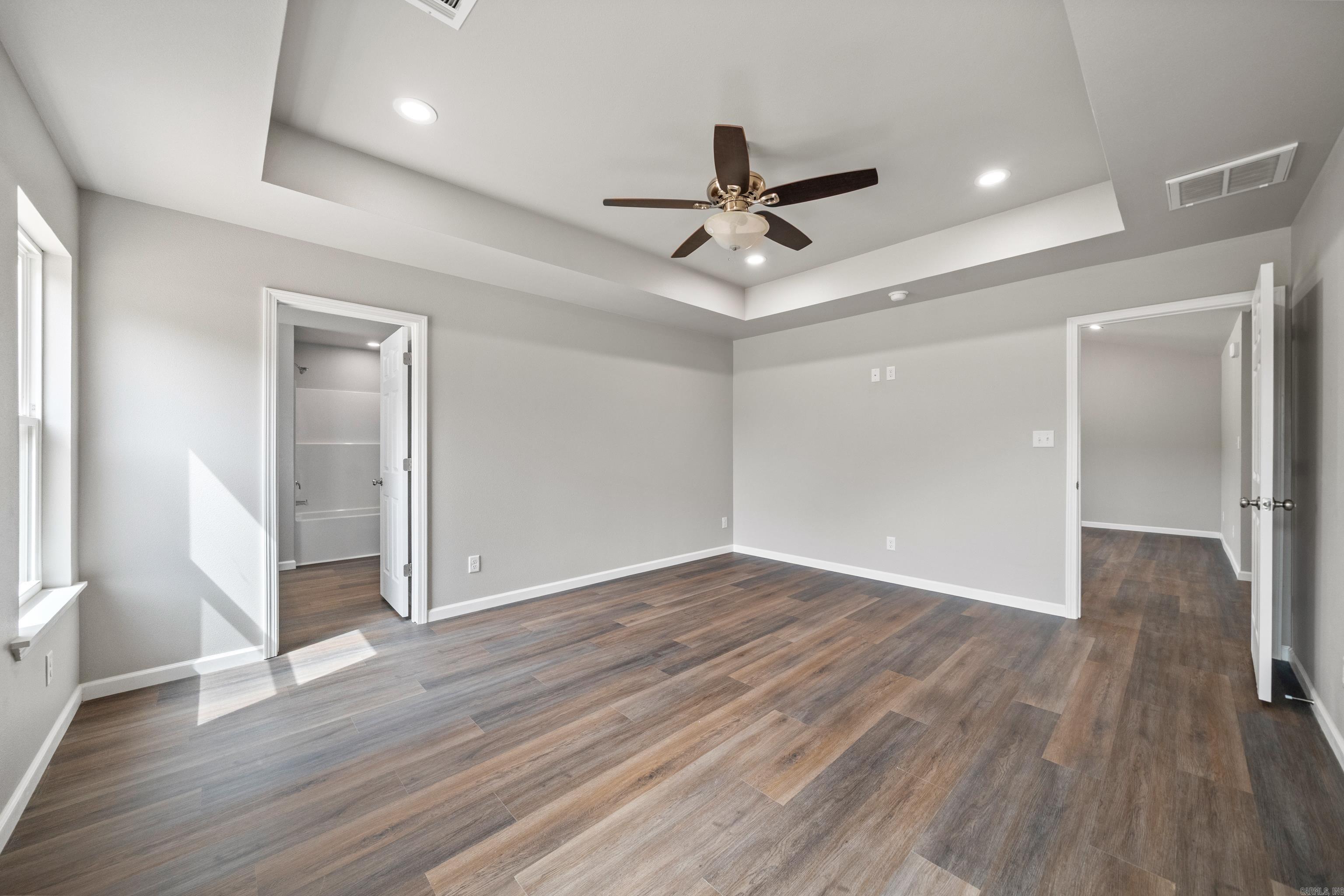 Lake Town - Residential