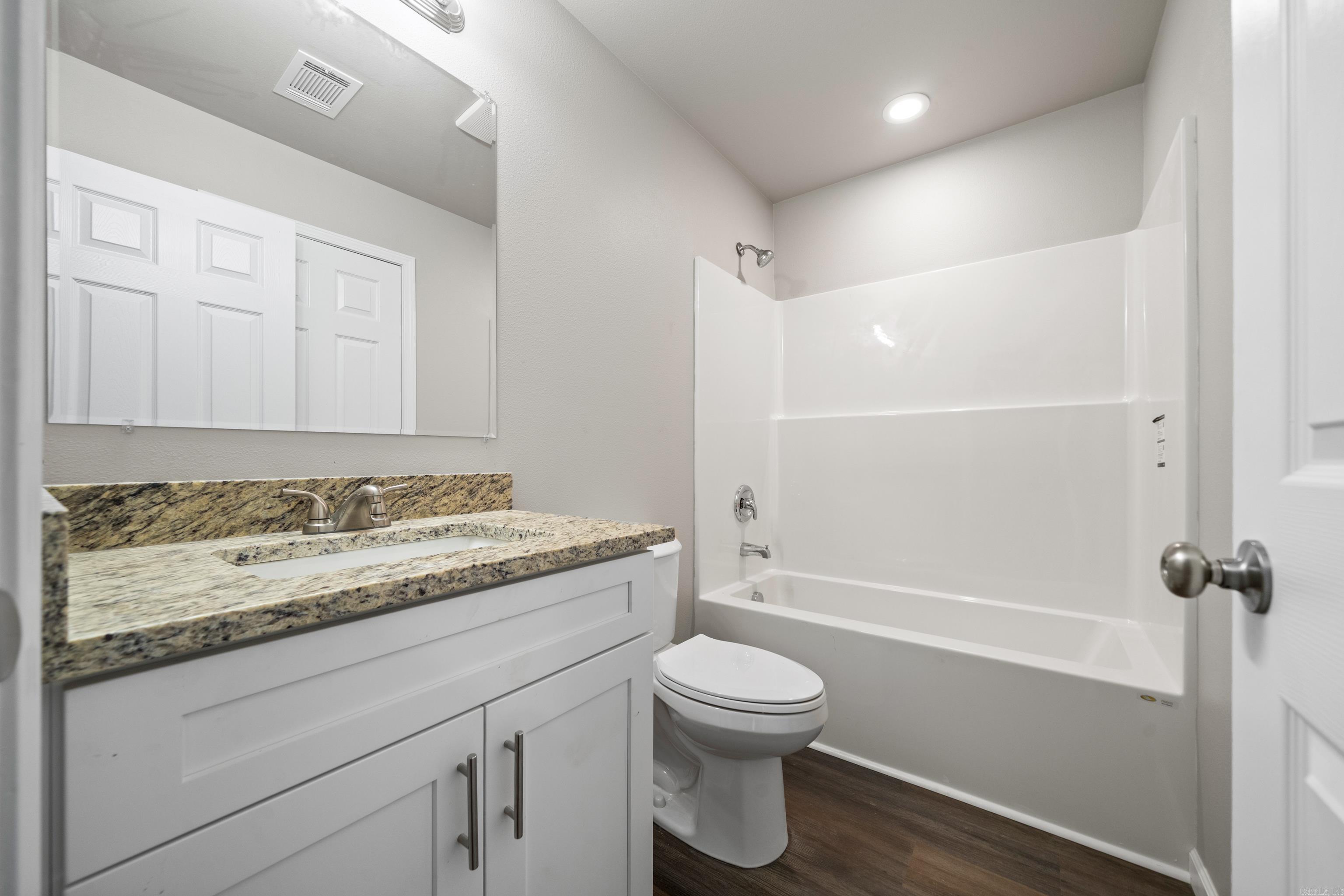 Lake Town - Residential