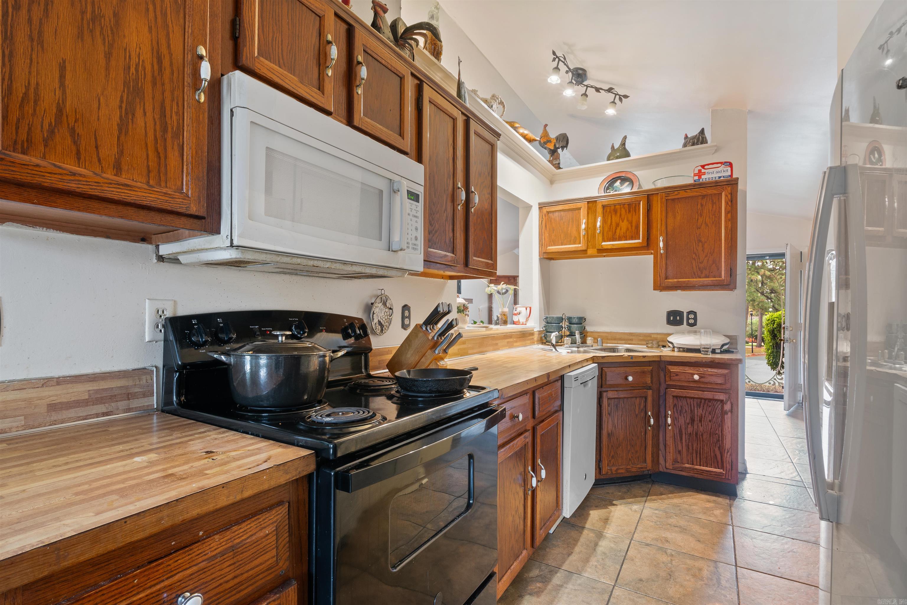 OTTER CREEK COMMUNITY - Residential