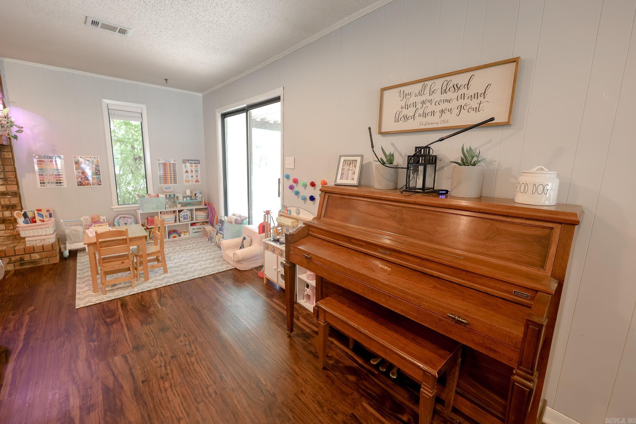 CHEROKEE HILLS 1 - Residential