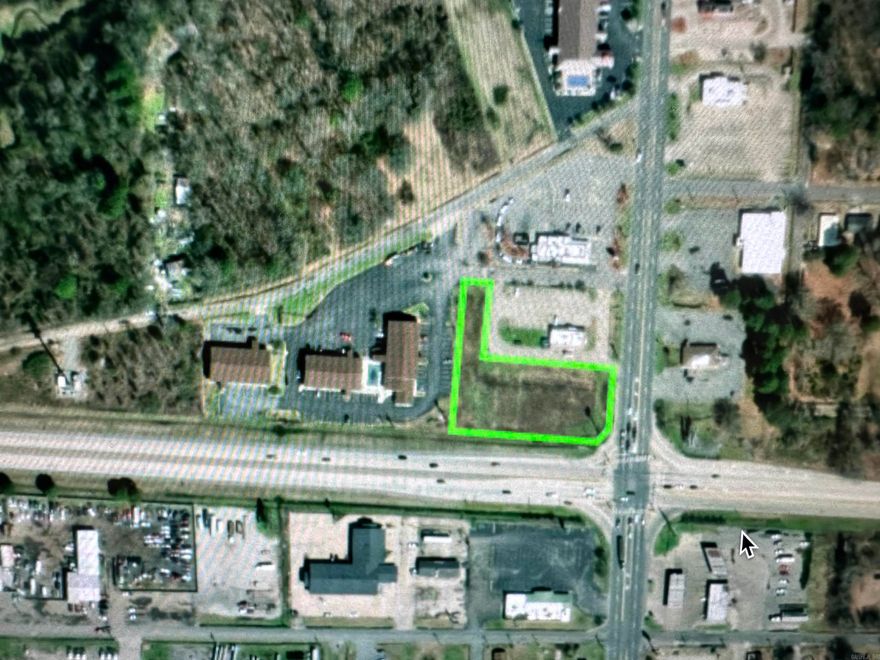 AWESOME PIECE OF PROPERTY, ON A BUSY EXPRESSWAY CORNER!!   1.66 ACRE COMMERCIAL LOT! MAKE YOUR DREAM BUSINESS COME TRUE! CALL ME TODAY AND I WILL FIX YOU UP AND AT A GREAT PRICE.