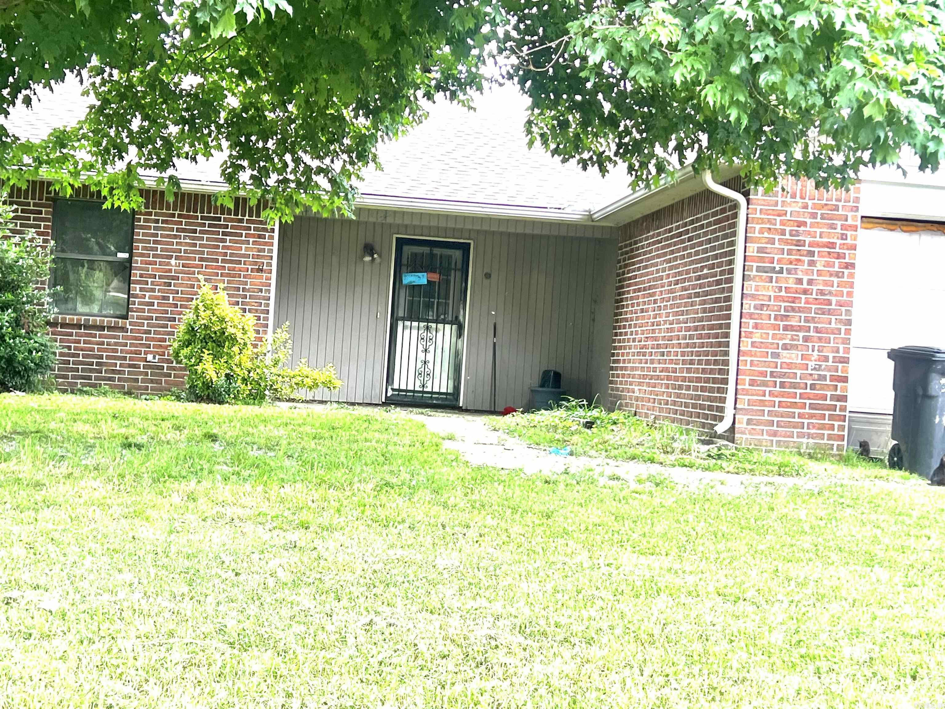 3 Bedroom, 2 Bathroom Home in Blytheville - Great Potential & Great Perks! Situated in a fantastic neighborhood near local parks, this 3 bed, 2 bath home features an open-concept layout with vaulted ceilings, creating a spacious and airy feel that's perfect for both everyday living and entertaining. While the home needs a little TLC, it's bursting with potential, and the owner is offering concessions for repairs, making it a great opportunity to add your personal touch and build equity. Bonus: There are lenders offering the "Work Here, Live Here" program, which could put more money in your pocket at closing, making this deal even sweeter! Whether you're a first-time buyer, an investor, or just looking for a home you can make your own, this is a smart buy in a great location. Call today to schedule your showing and learn more about how to take advantage of these great incentives!