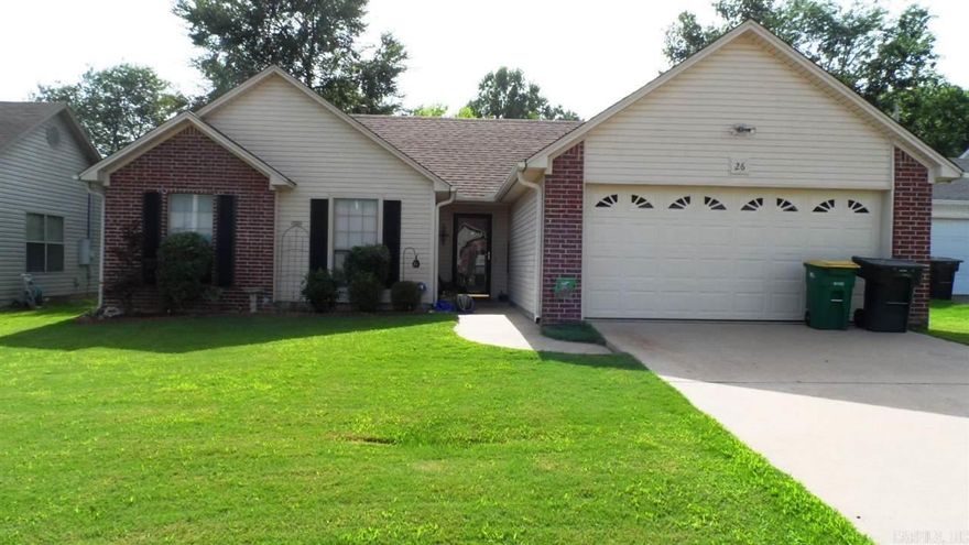 Cute 3BR/2BA home located in the family friendly subdivision of Crystal Valley Manor. This home has new laminate flooring in the living room, kitchen and halls. Ceramic tile in the BA's. Carpet in the BR's.  Also, a new roof in 2011, kitchen appliances have been updated August 2015,  new ceiling fans and a new garage door in 2014.  The kitchen is open to the vaulted ceiling living room allowing for the Chef to interact with the family.  Nice lawn and landscaping. Green space in the backyard. Perfect home!