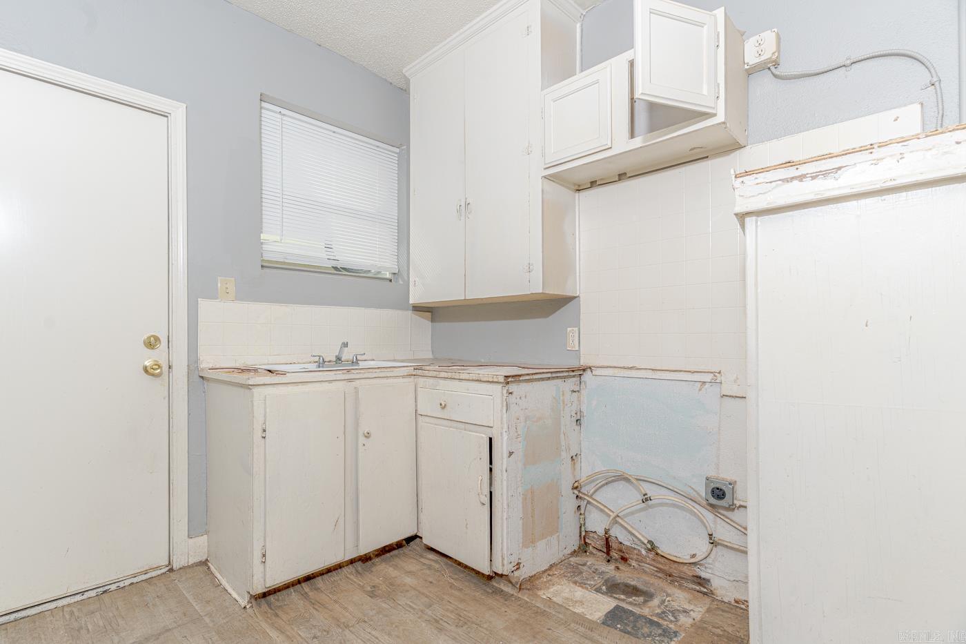 Kahn - Residential Income