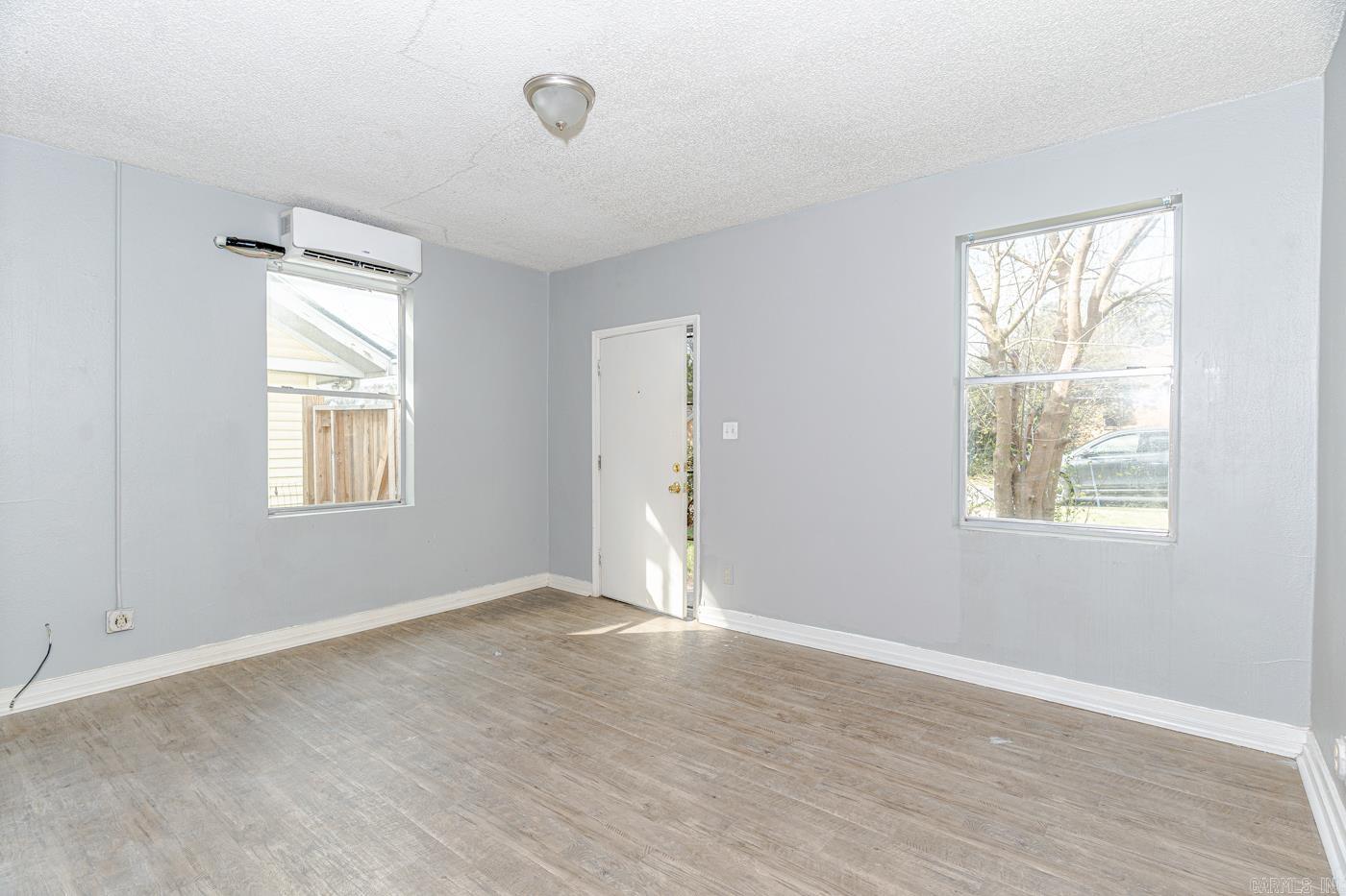 Kahn - Residential Income