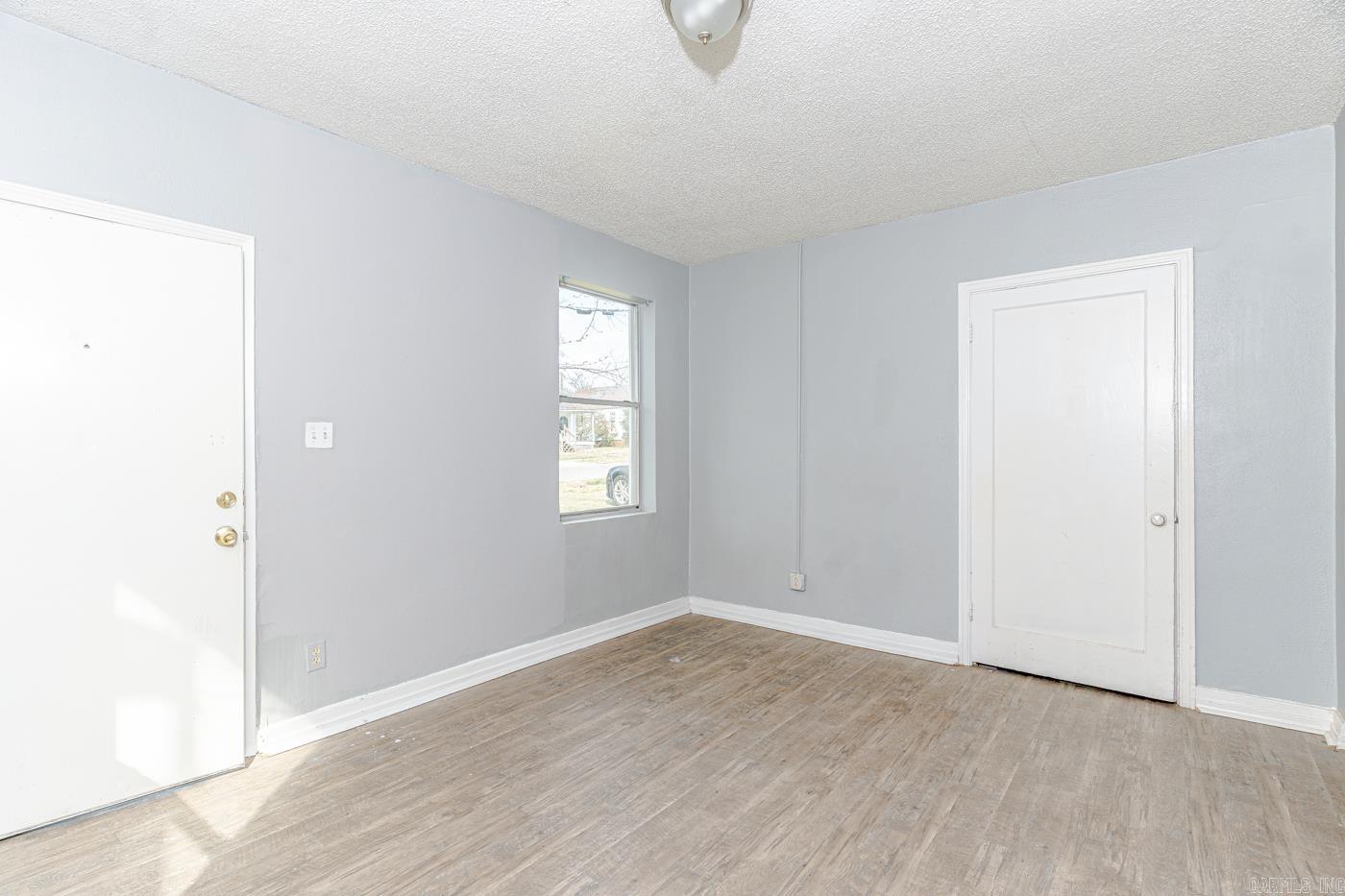 Kahn - Residential Income