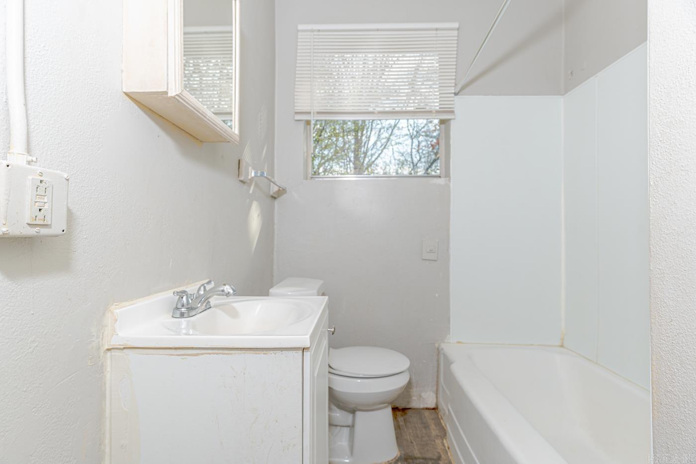 Kahn - Residential Income