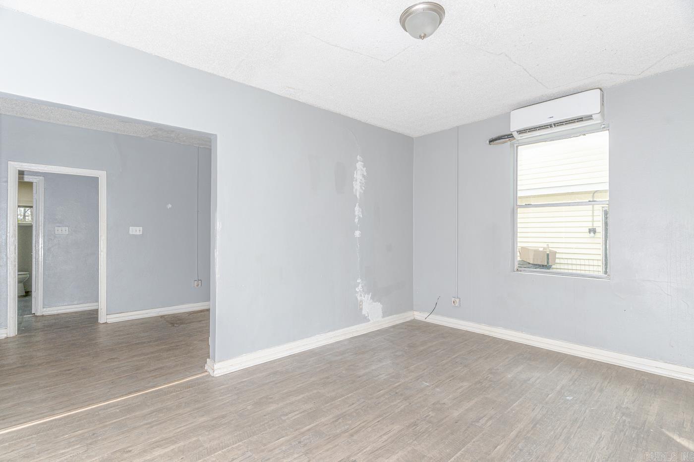 Kahn - Residential Income