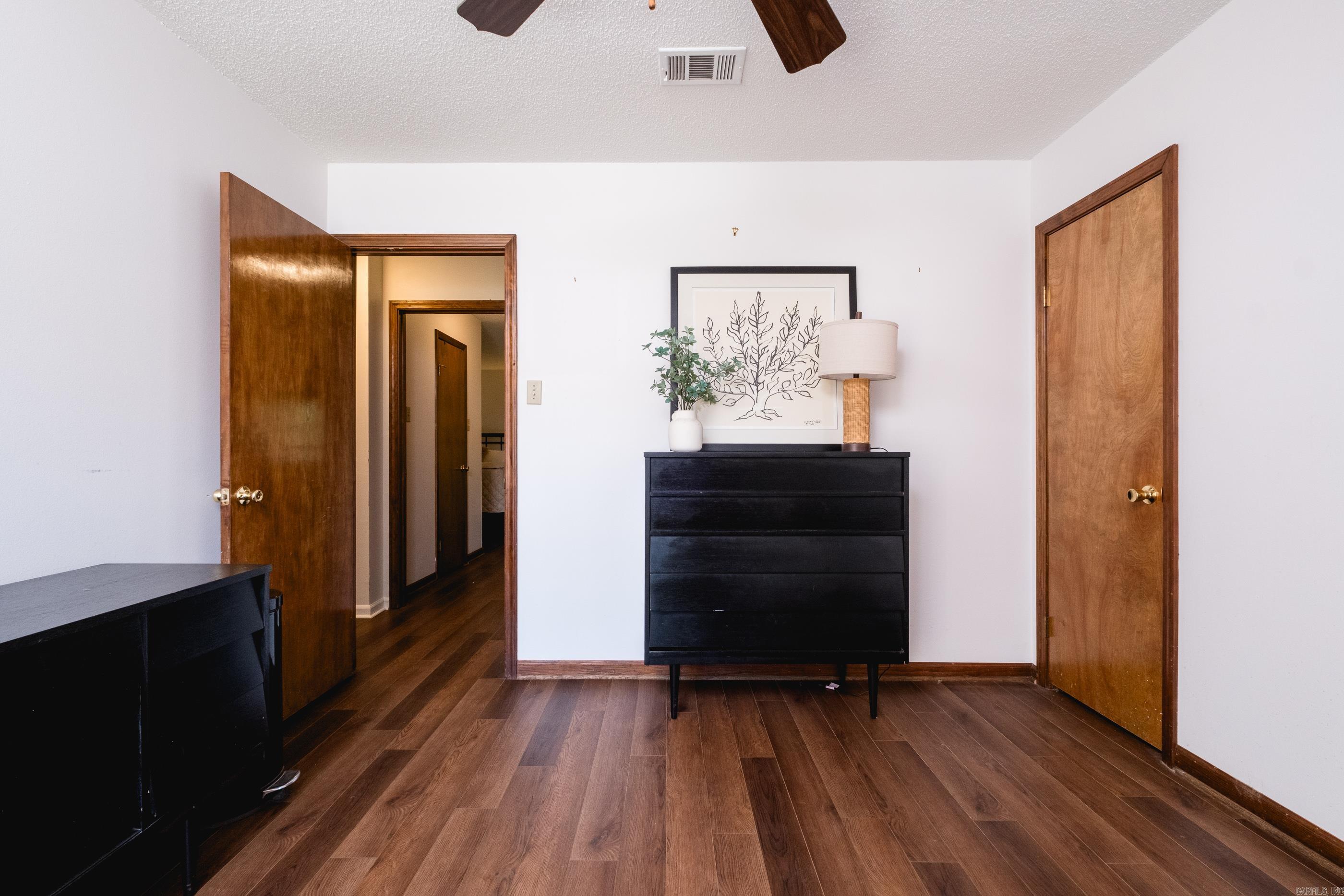 FOXGROVE - Residential