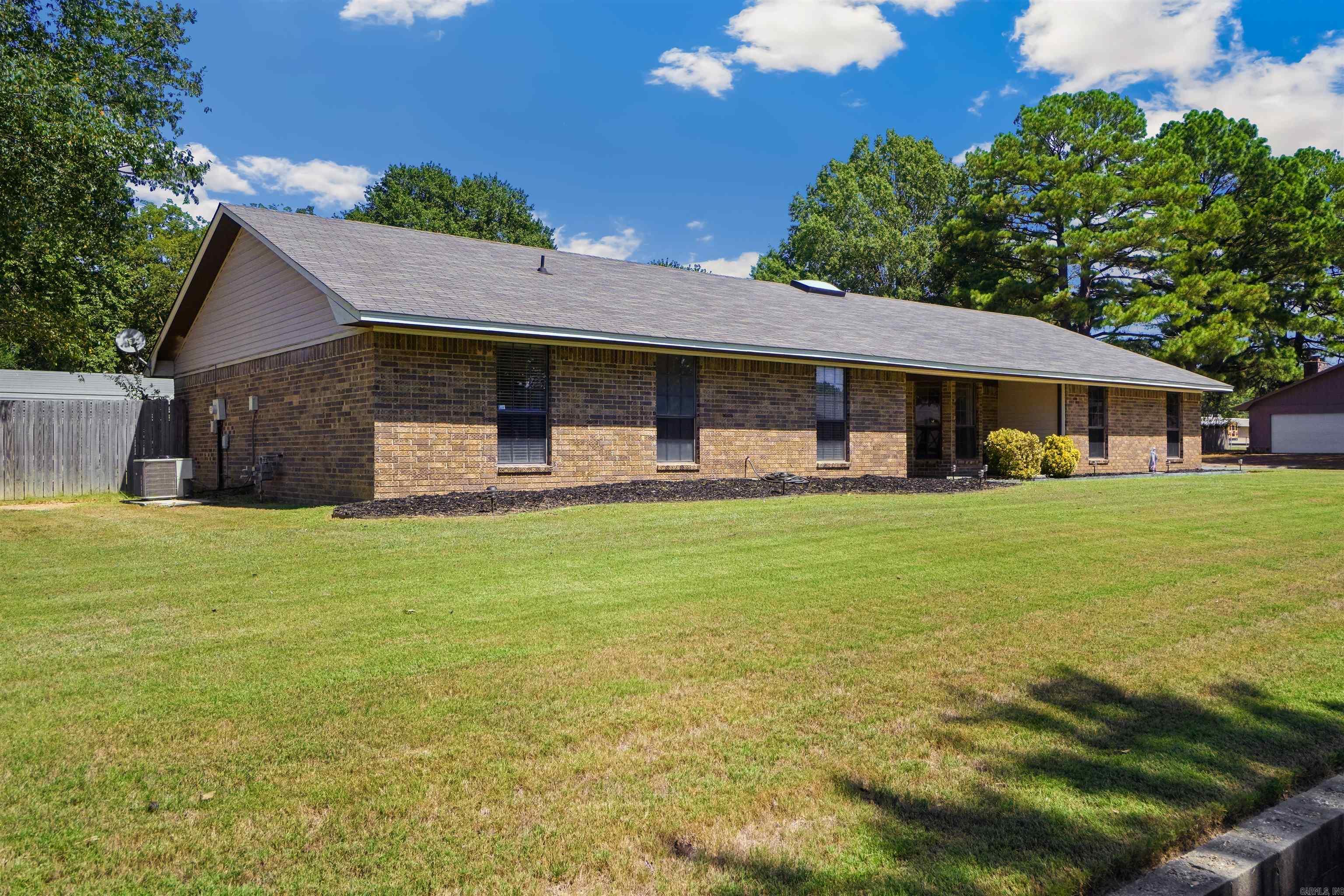 SUMMERFIELD - Residential