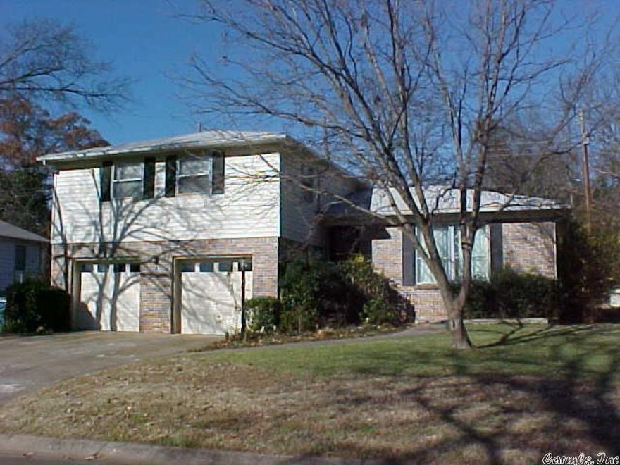 *Half price 1st Month*. All information available at DeatonGroupRealty.com/rentals, including self-showing instructions & application. Beautiful home, with over 1900 square feet, sitting convenient to all Little Rock amenities, hardwood floors, 3 bedrooms, plus bonus room and large living room. Pets allowed with pet fee. Refrigerator included. Central heat/air. 2 car garage. Dishwasher, Range/Oven, Garbage disposal, water heater, washer/dryer hook ups.