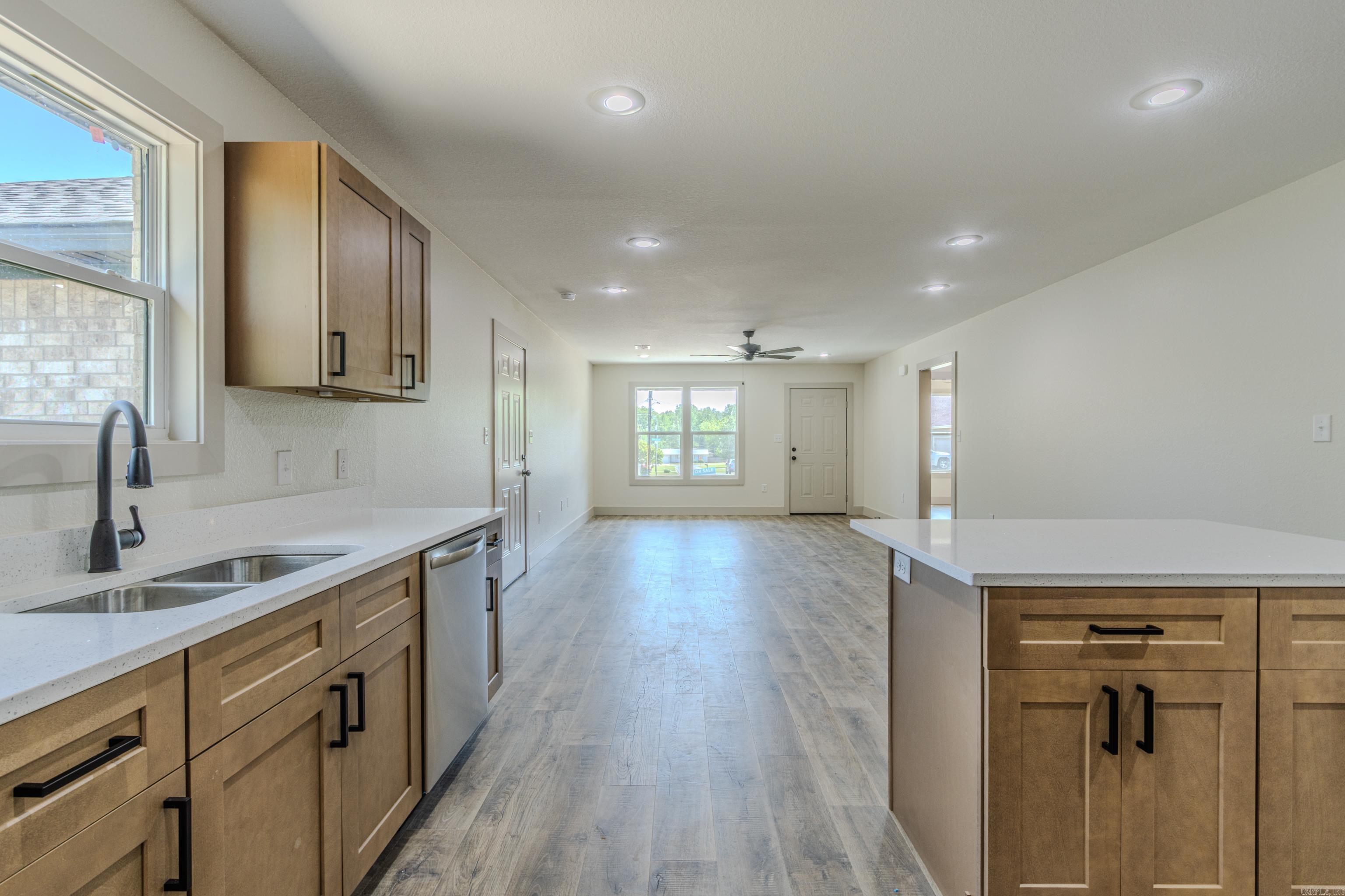 CEDAR VALLEY - Residential