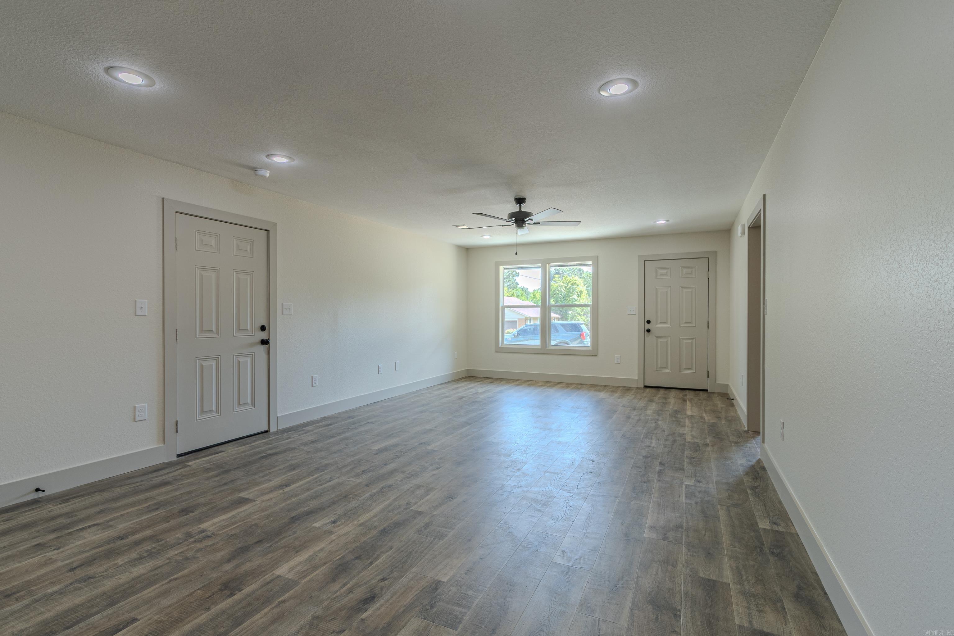 CEDAR VALLEY - Residential