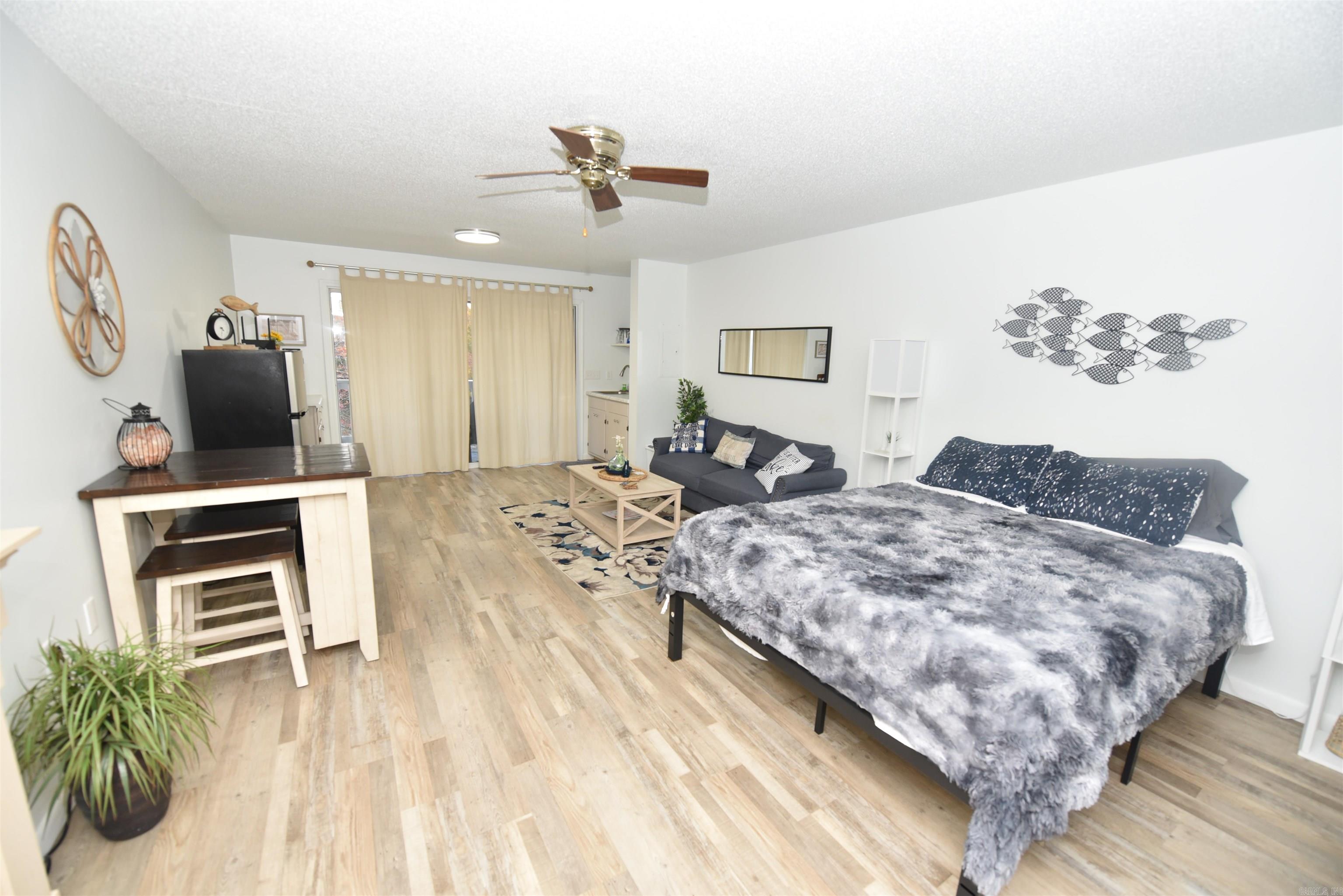 SUMMERHILL PLACE CONDOS - Residential