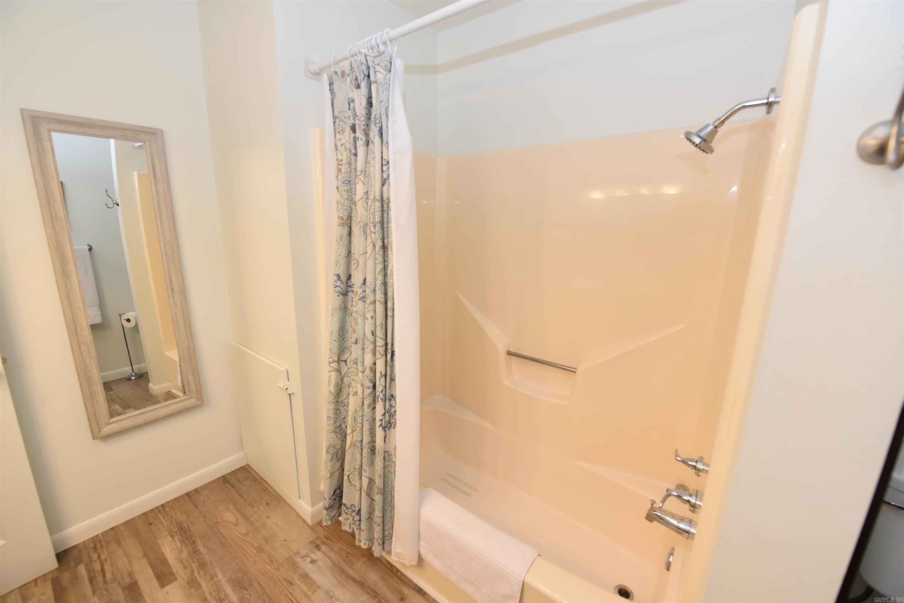 SUMMERHILL PLACE CONDOS - Residential