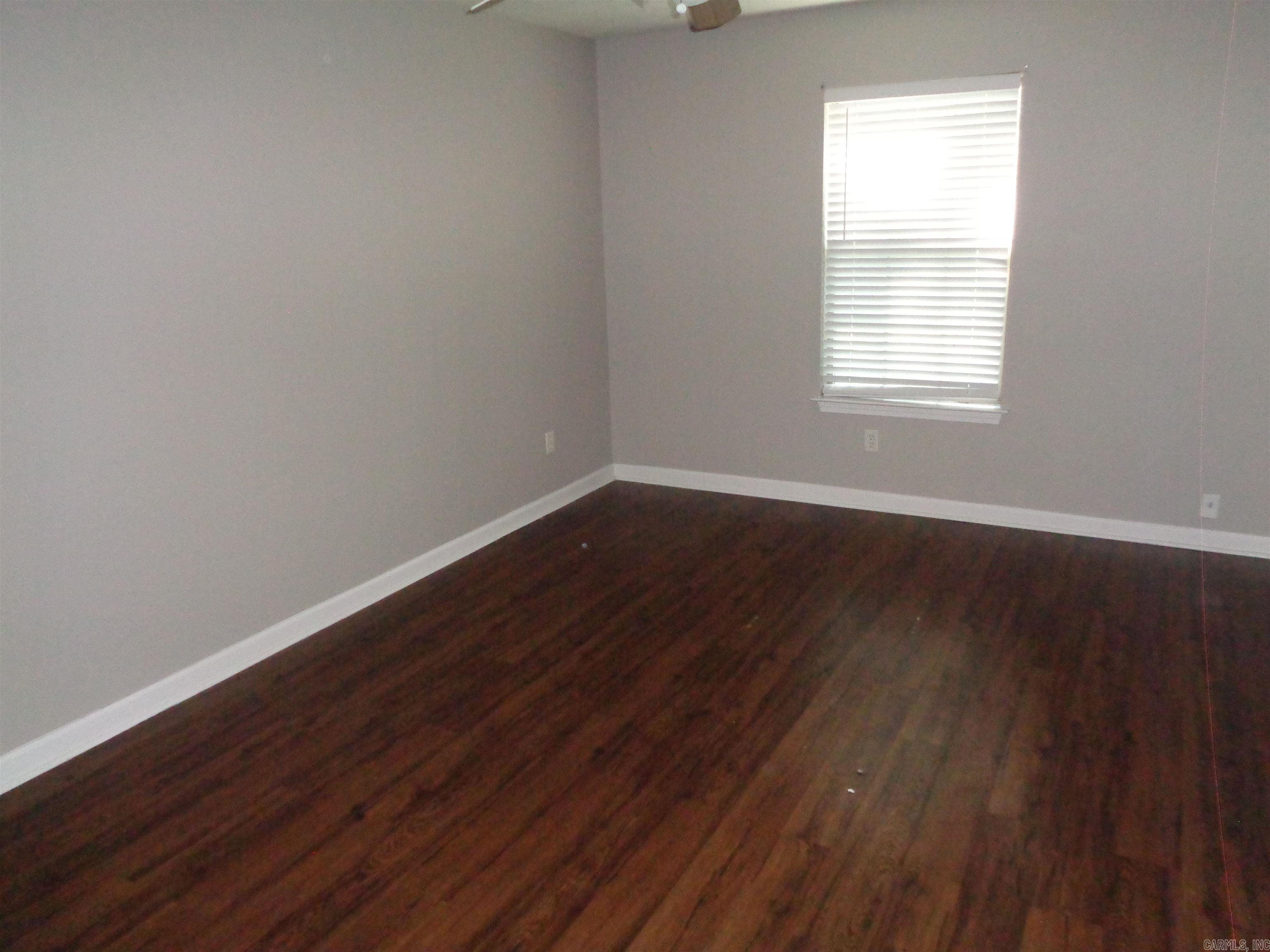 Barrow John 11L - Residential Lease