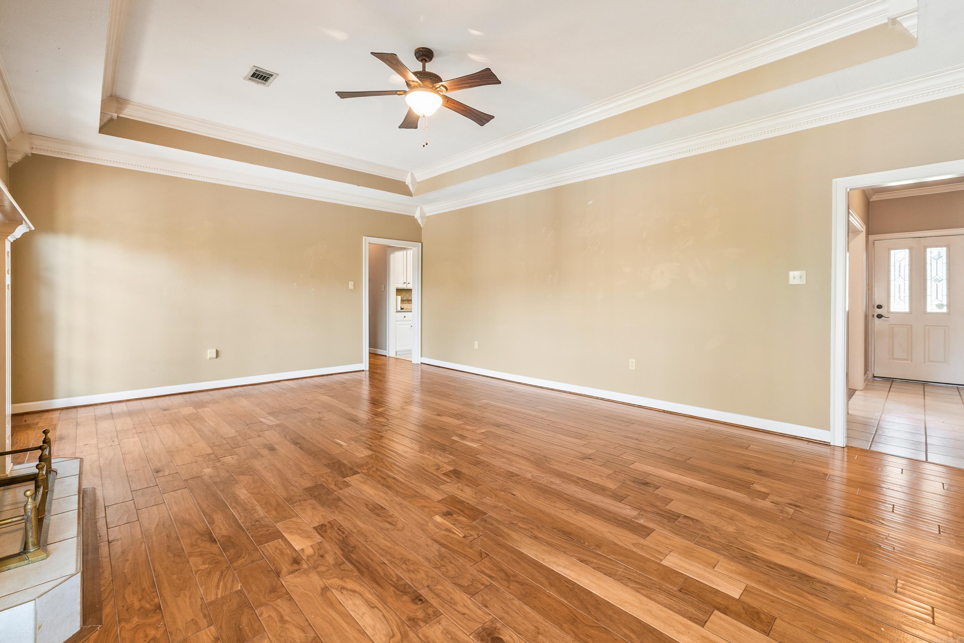 PINE CREEK - Residential