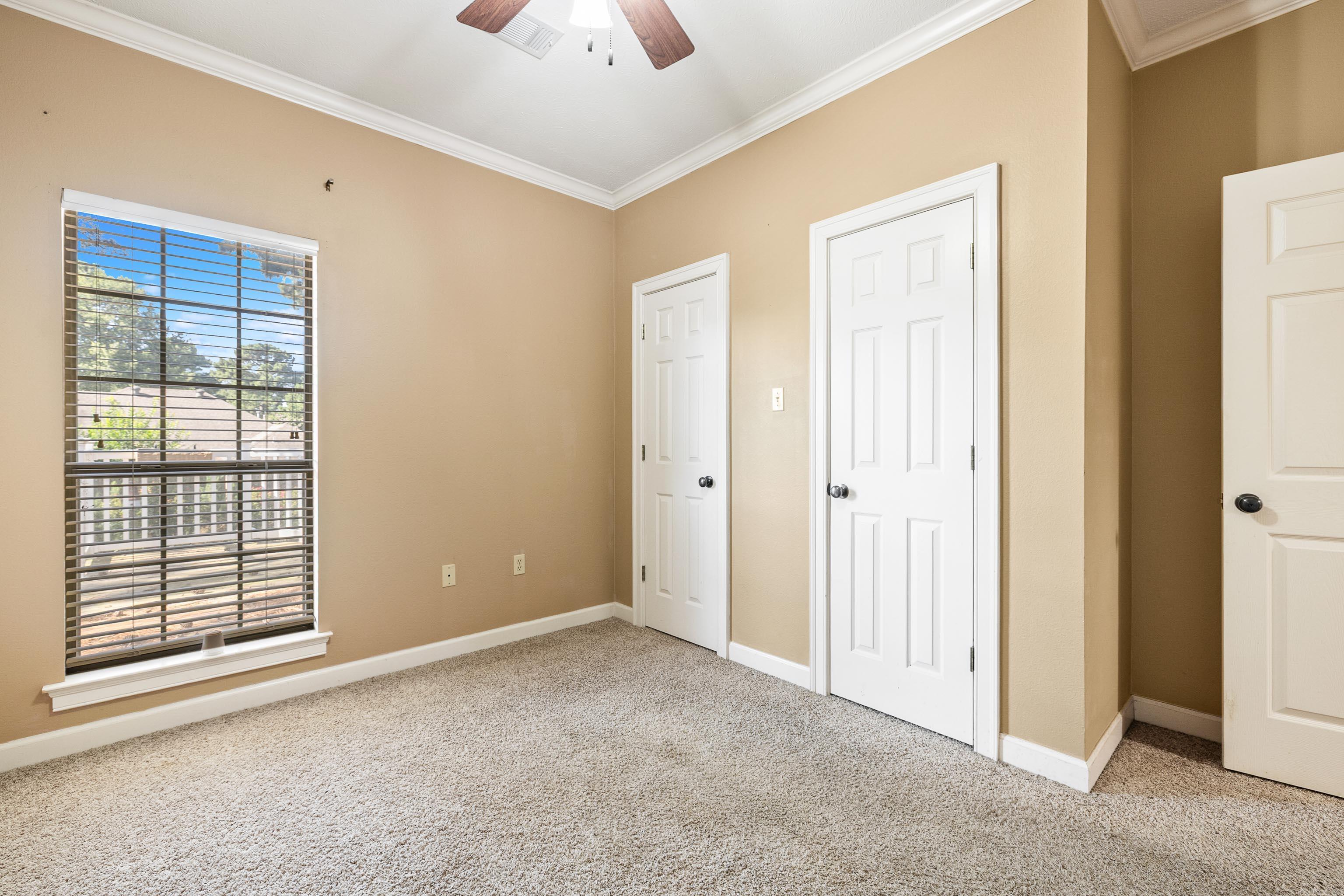 PINE CREEK - Residential