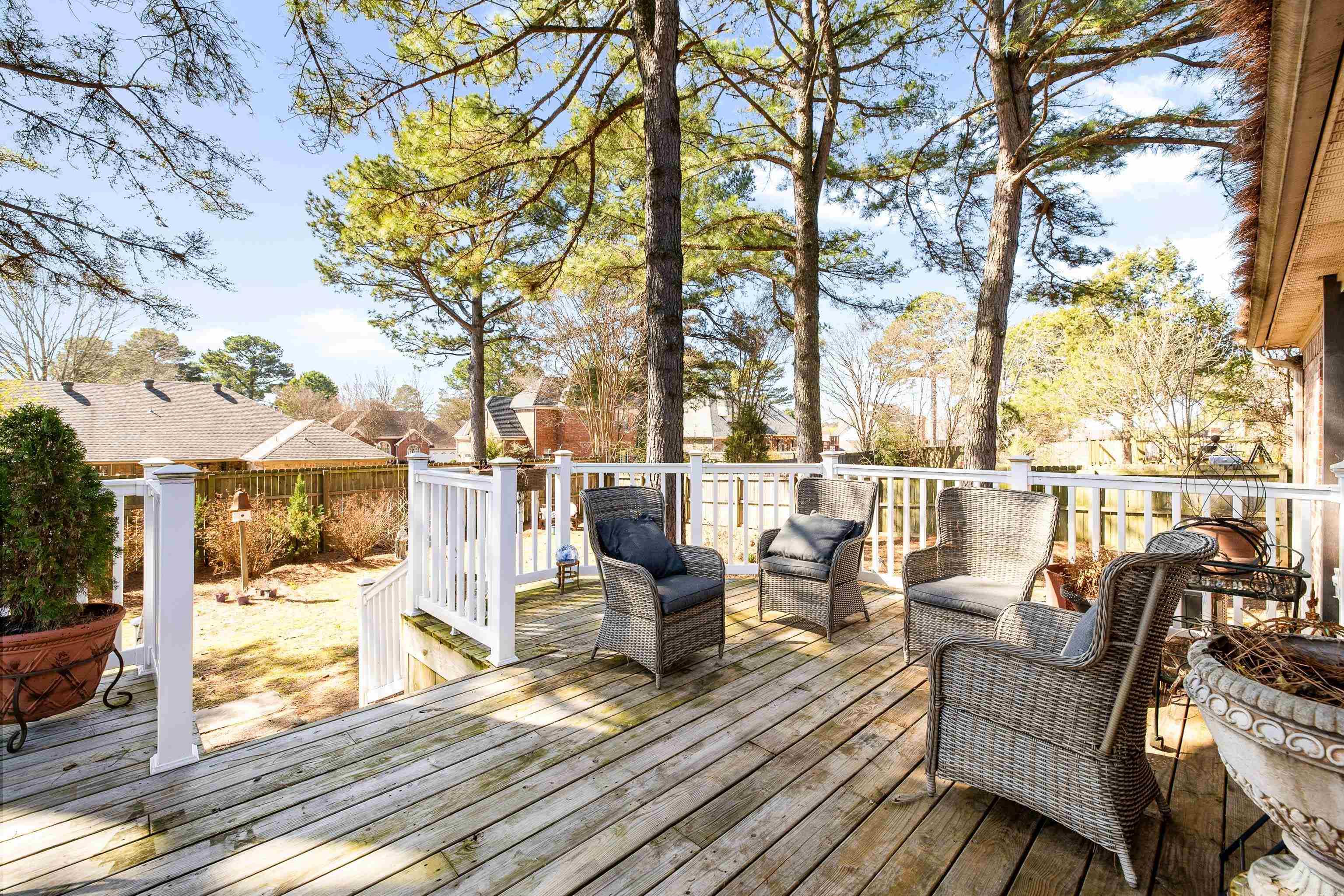 PINE CREEK - Residential