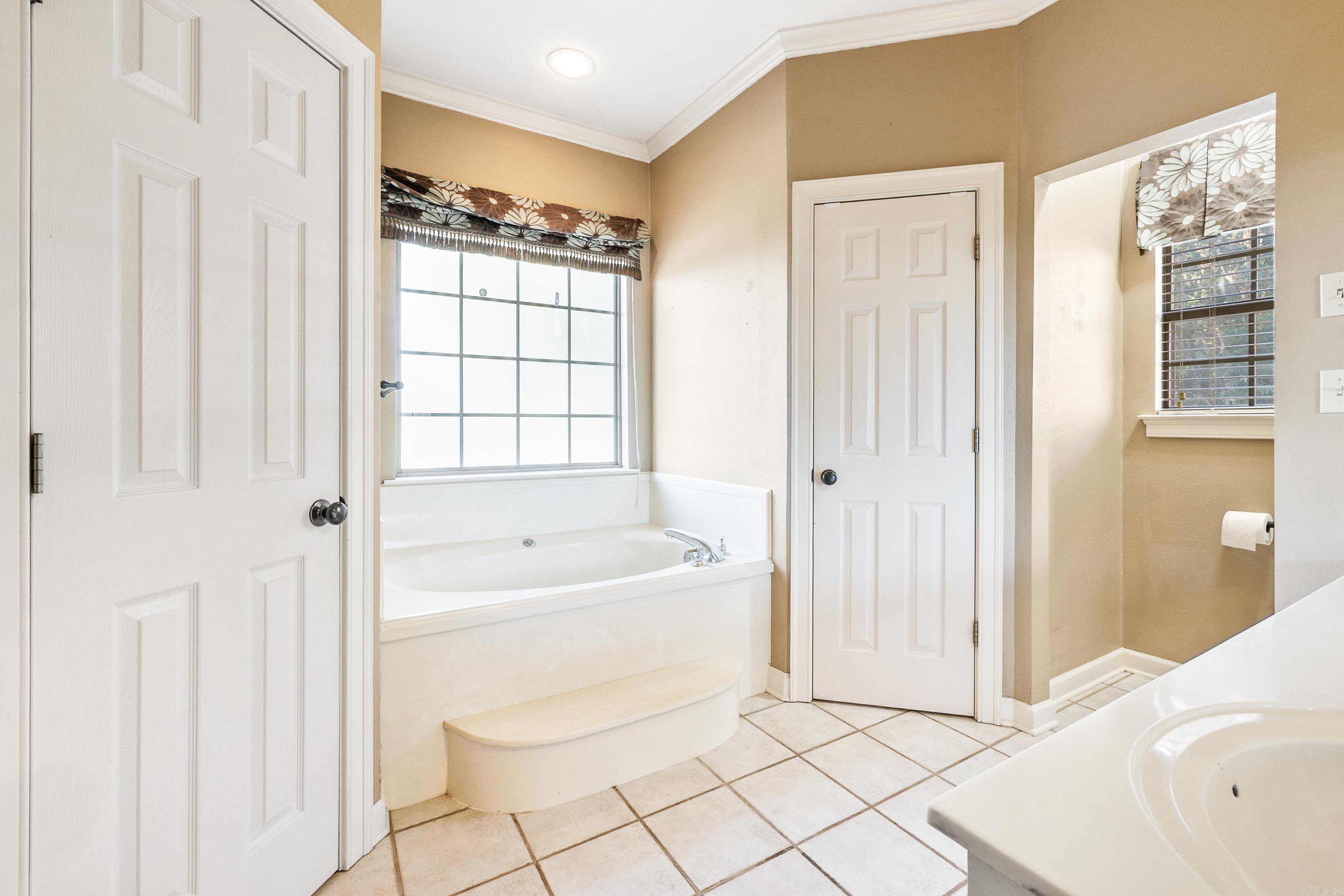 PINE CREEK - Residential