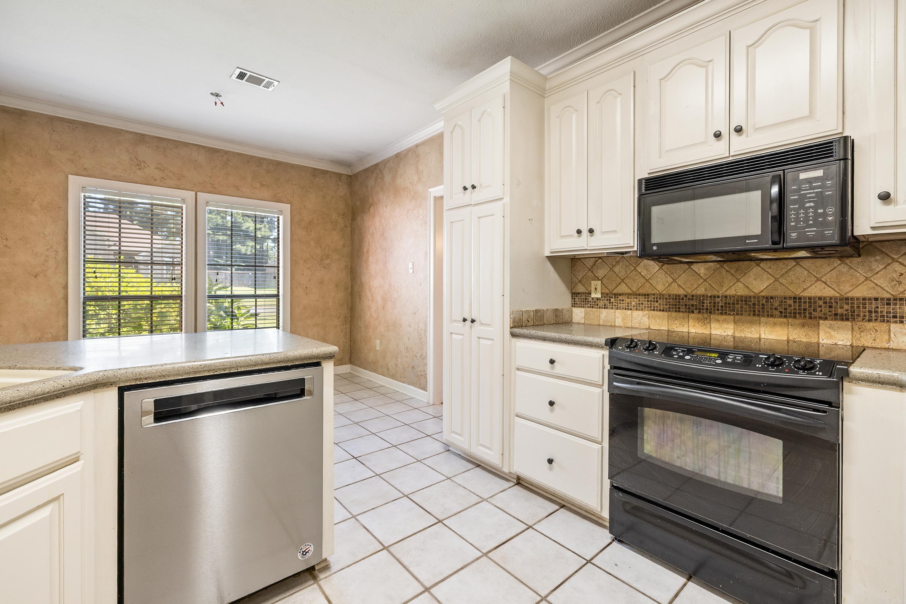 PINE CREEK - Residential