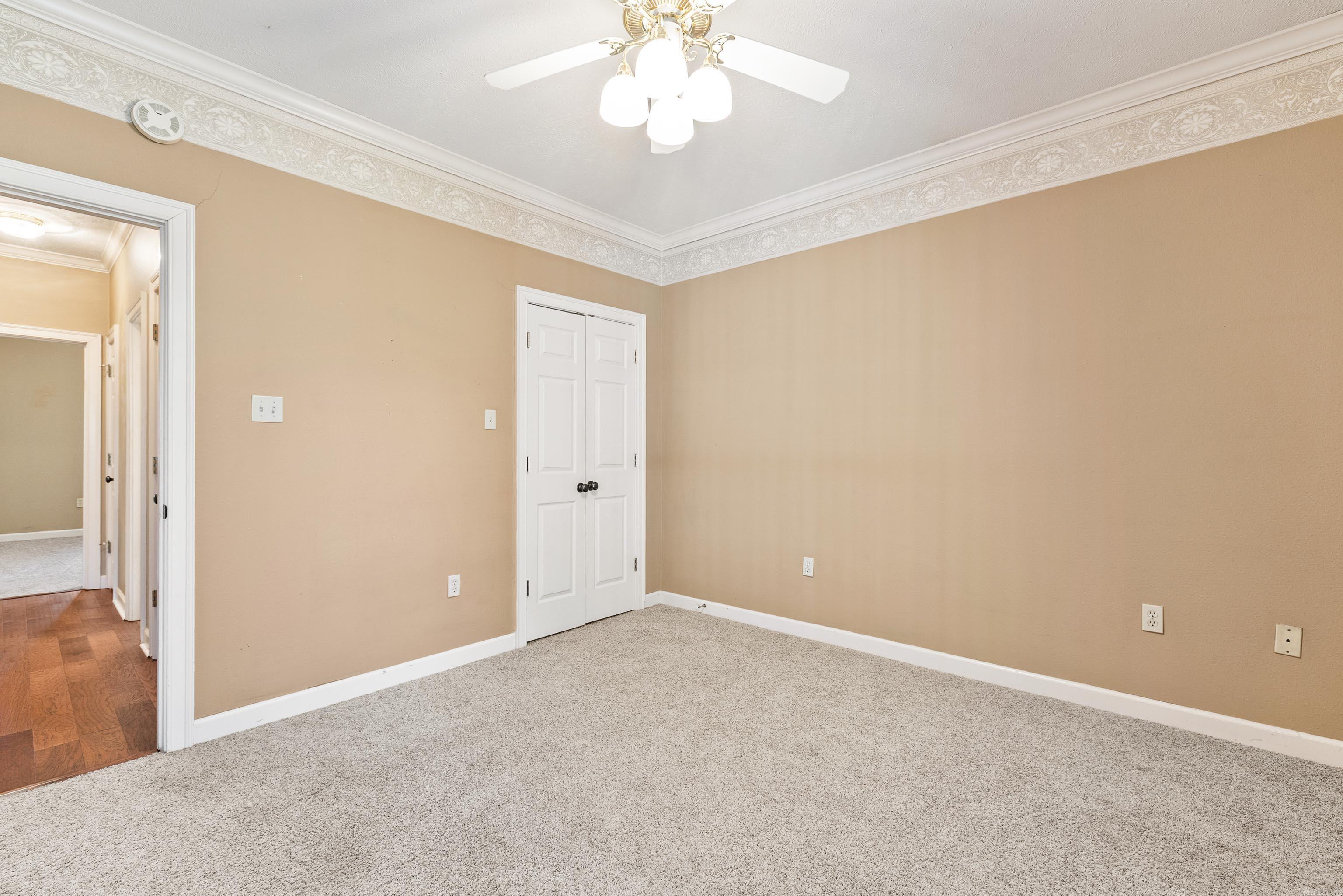 PINE CREEK - Residential