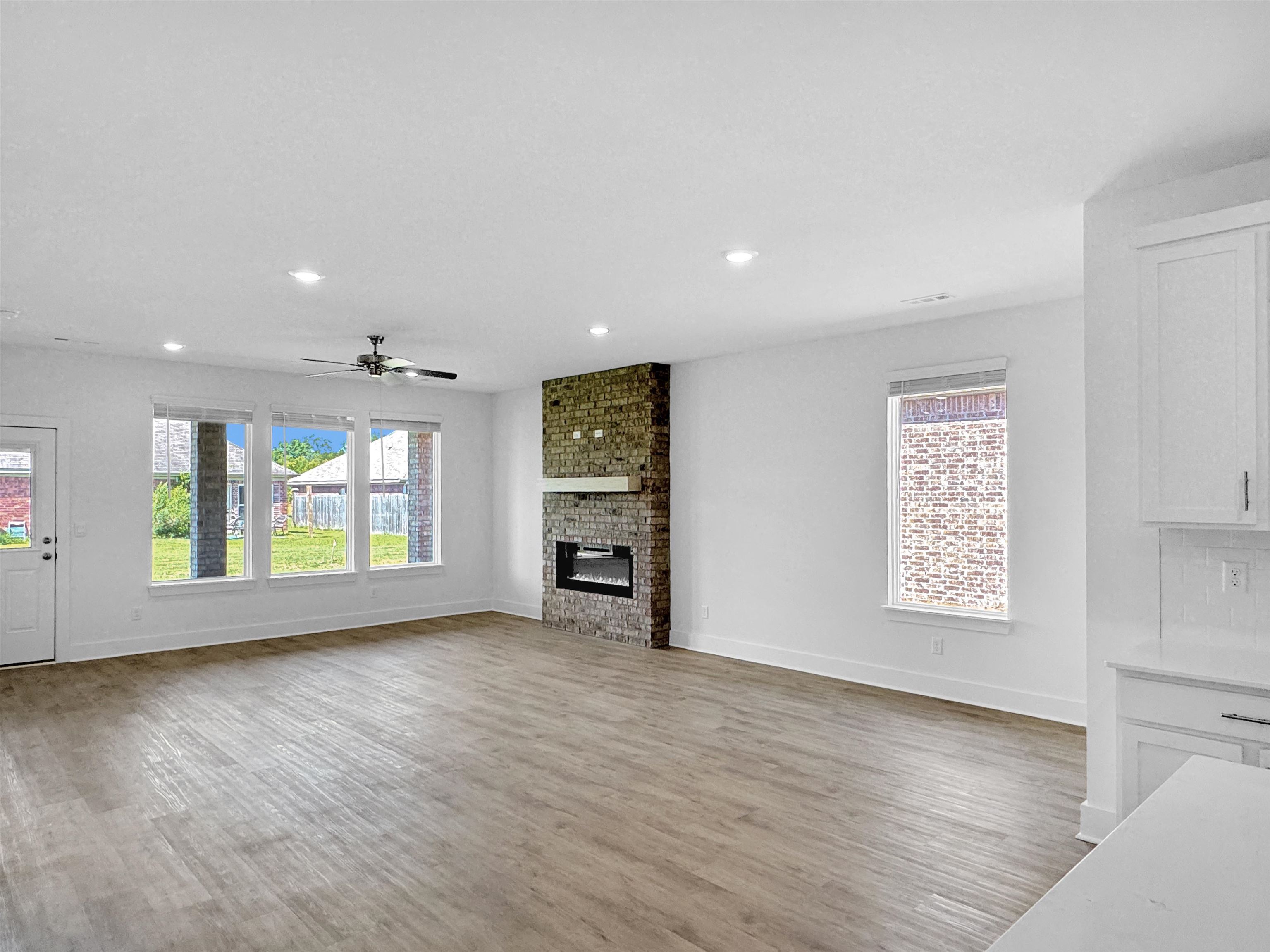 THE RESERVE AT COUNTRY CLUB PHAS - Residential