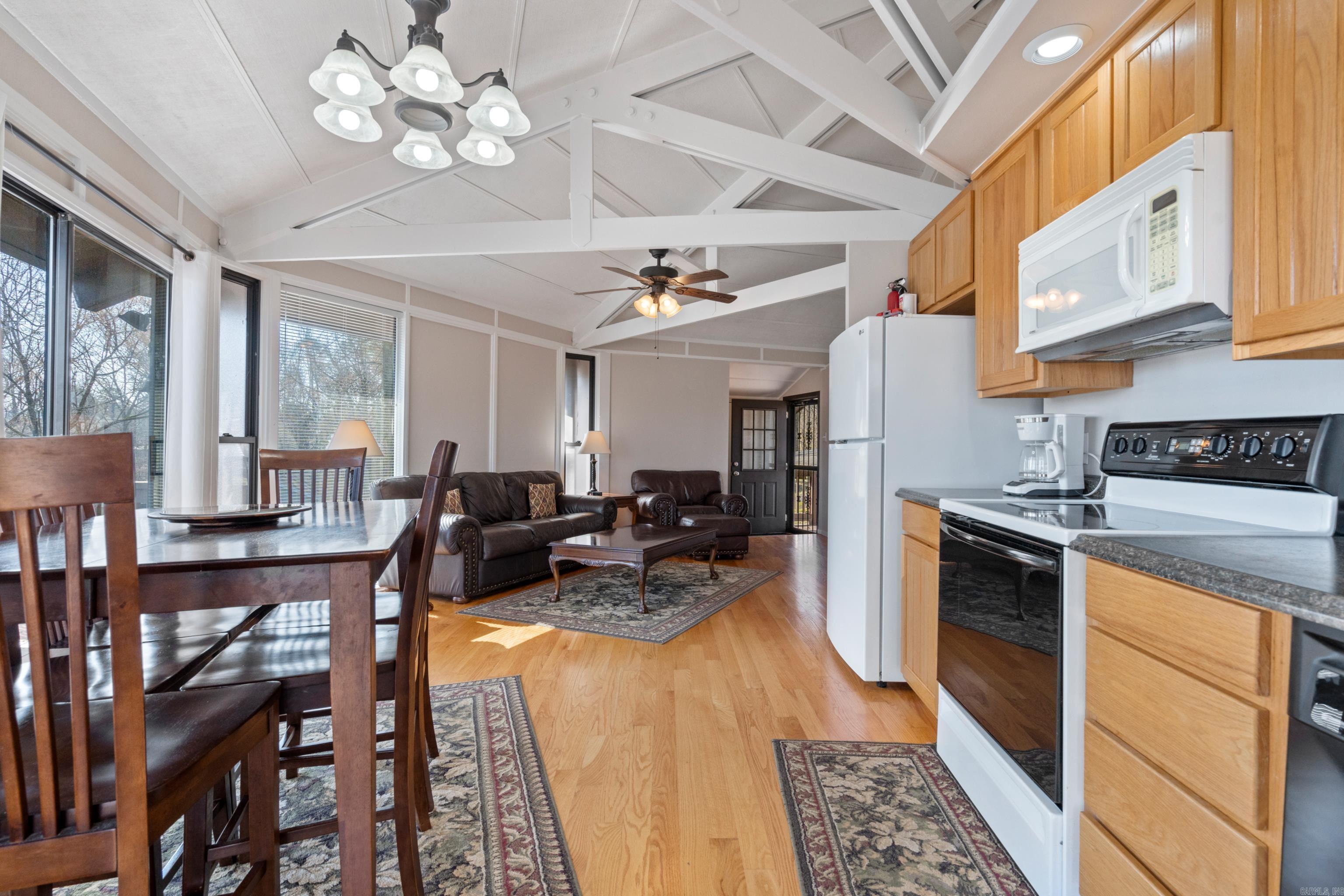 DIAMONDHEAD - Residential