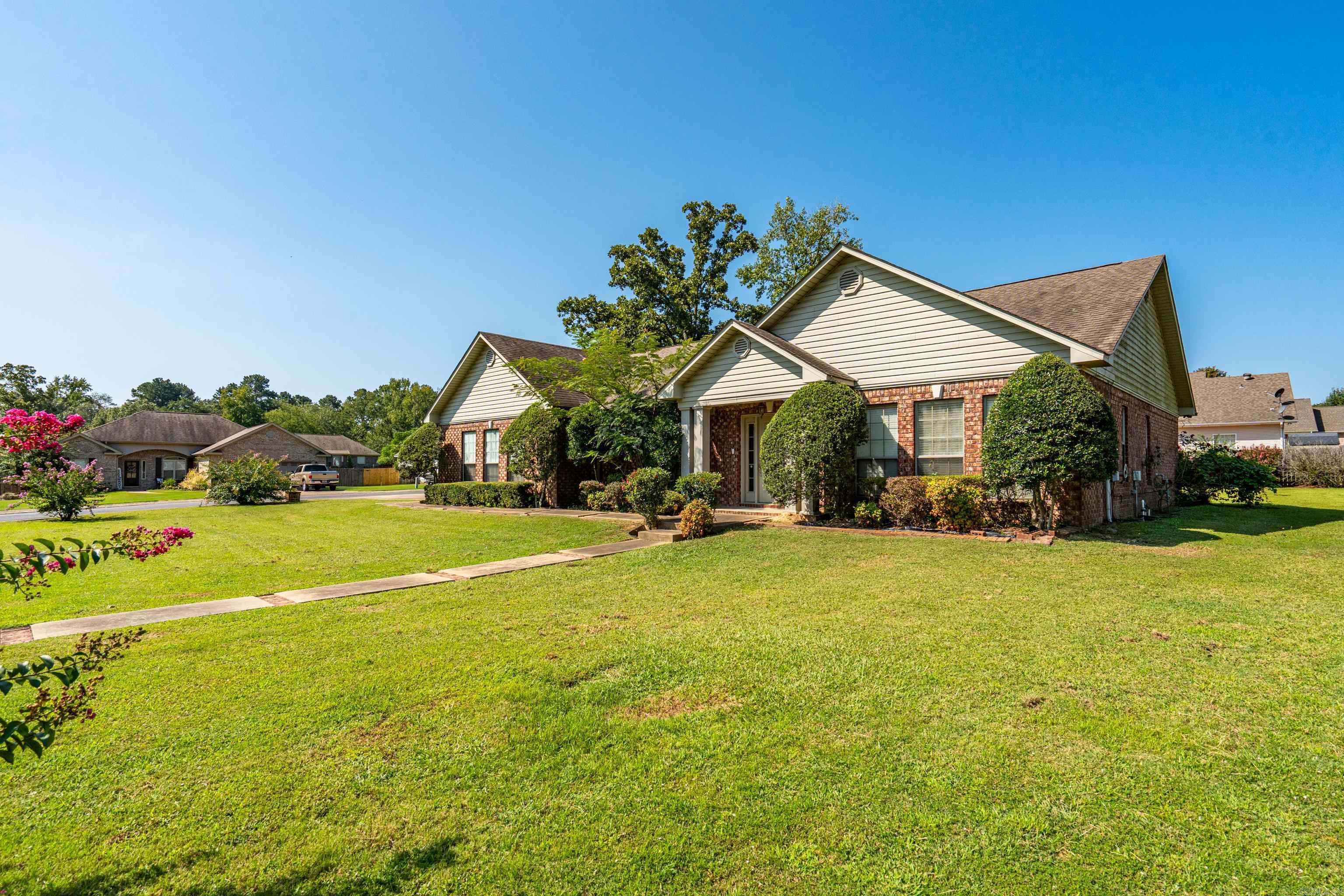 Newton Akers - Residential