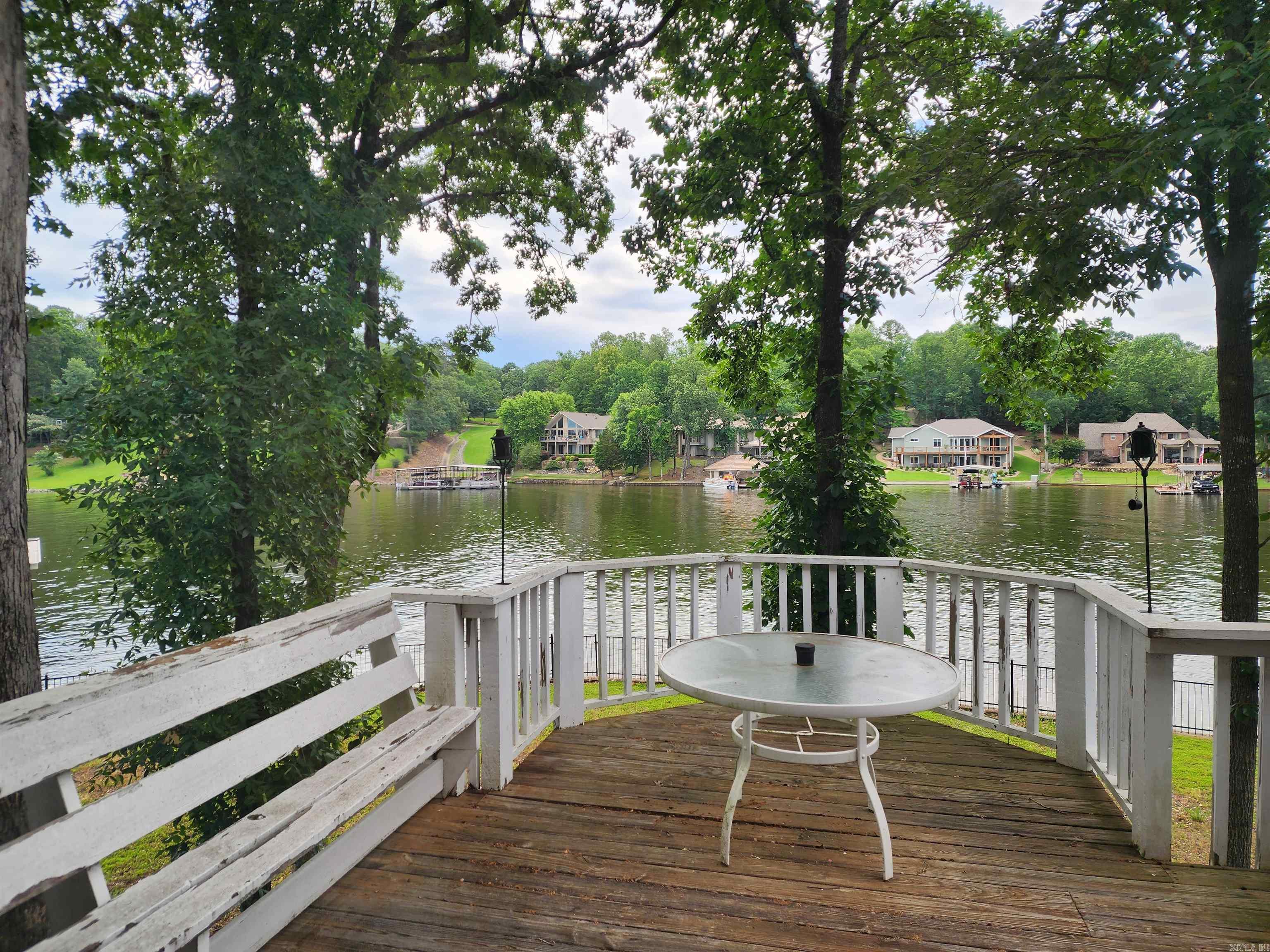 DRIFTWOOD POINT - Residential