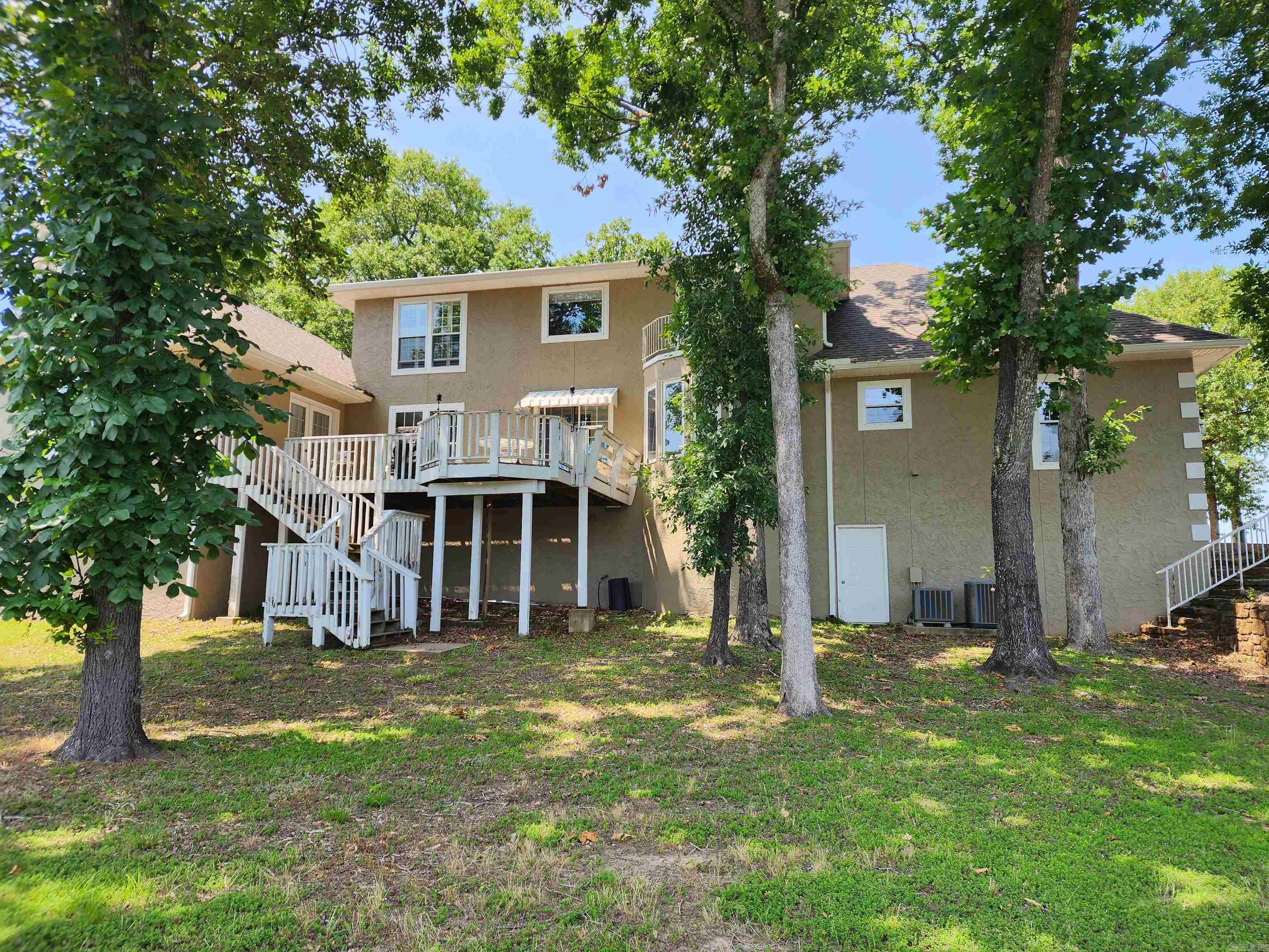 DRIFTWOOD POINT - Residential