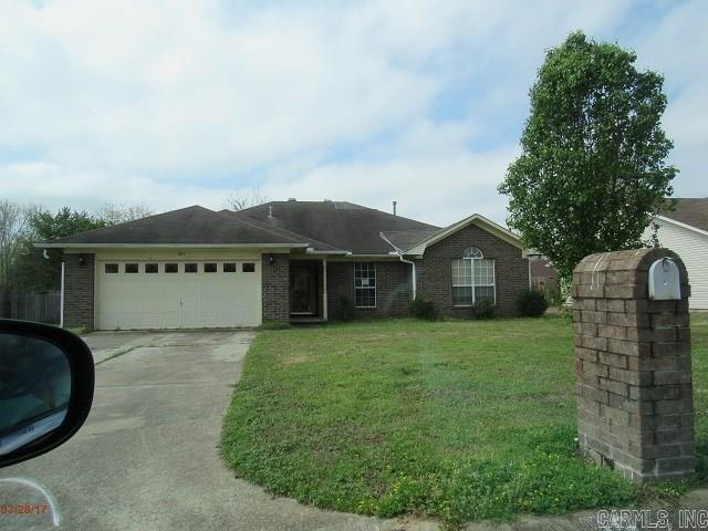 Jacksonville- SOLD AS IS- This 3 Bed rm, 2 Bath home Spacious Great rm/W Fireplace ,Kitchen-Din-RM Combo lot's of Cabinets, Sep Dinning, Tray ceiling, DB Sinks in Master Bath, Ceiling Fans, Fully Fence and a 2 Car garage, this house is just blocks from Pool,Park, Play Ground and the Freeway, Air Base is so close this house will make a good first time buyer home, you will need a Approval Letter, Earnest Money. Submit offer to RES.NETPropertyOffer.