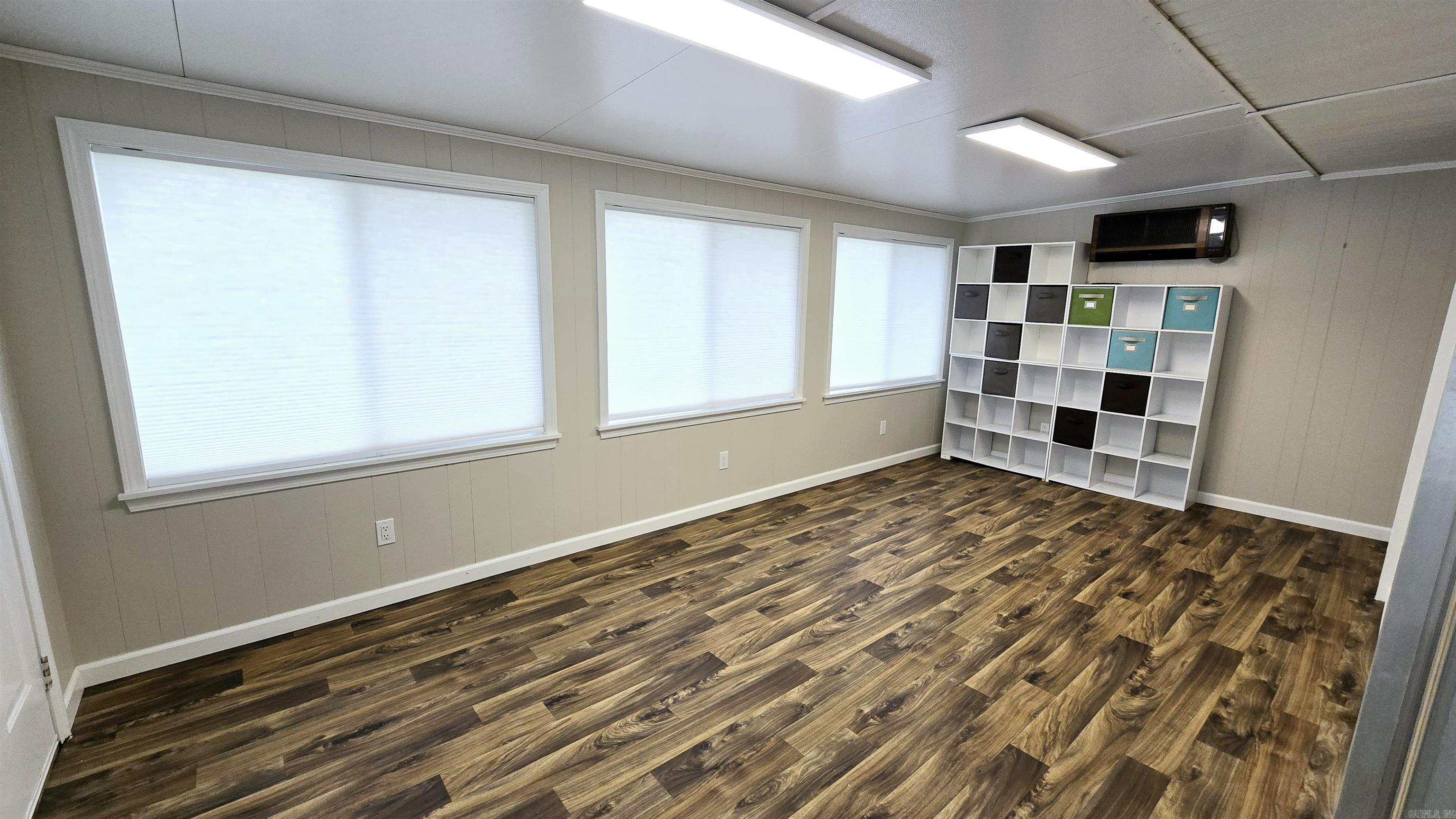 Briarwood East Condos - Residential