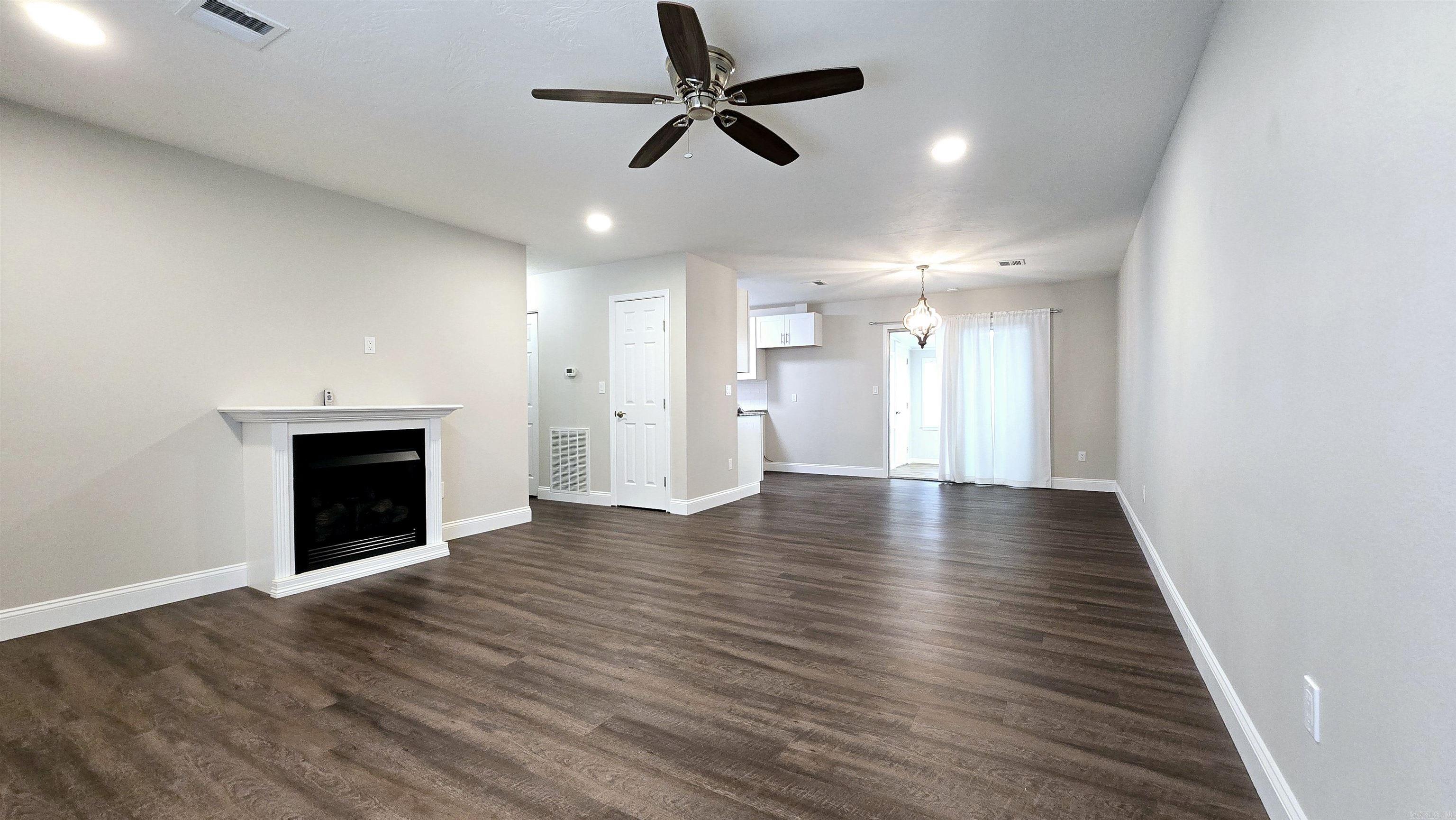 Briarwood East Condos - Residential