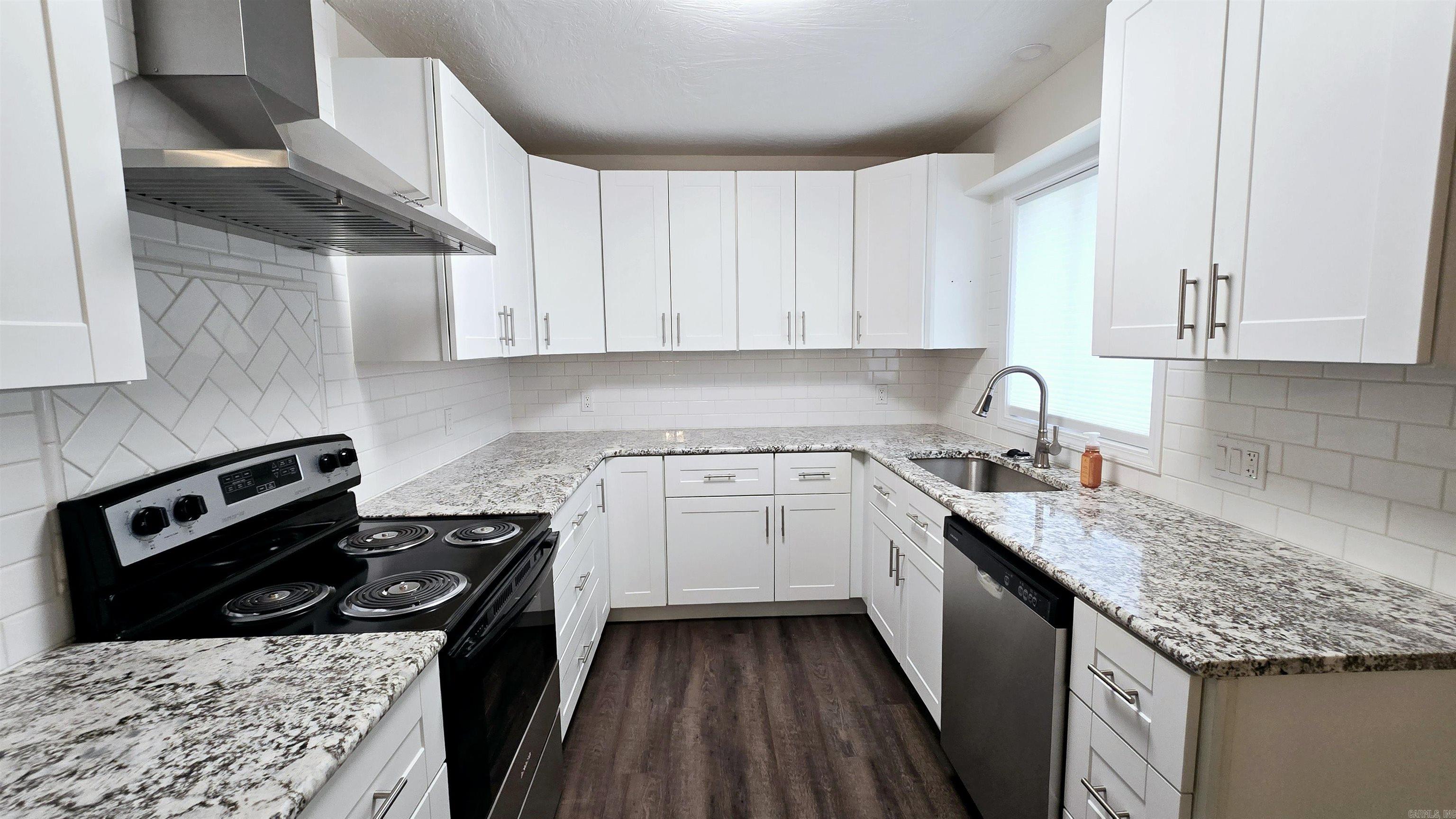 Briarwood East Condos - Residential