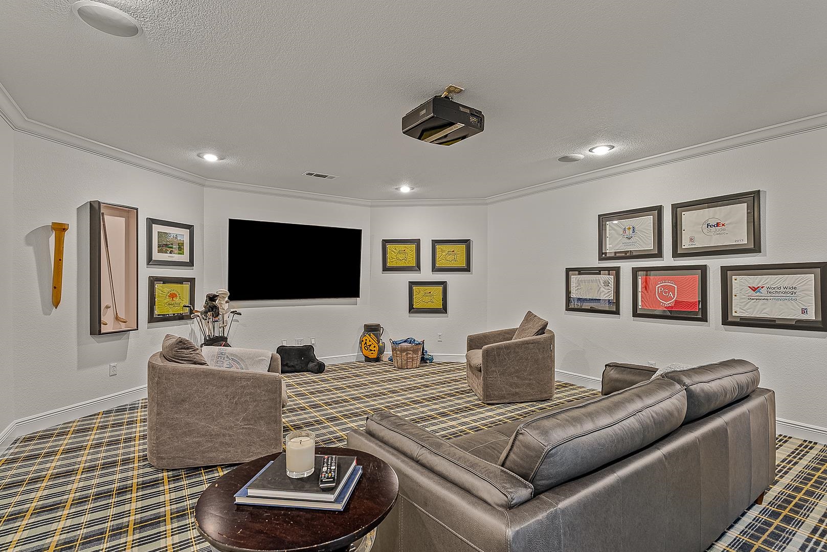 Ridgepointe - Residential