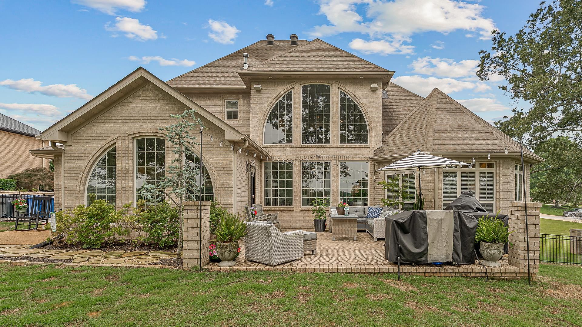 Ridgepointe - Residential