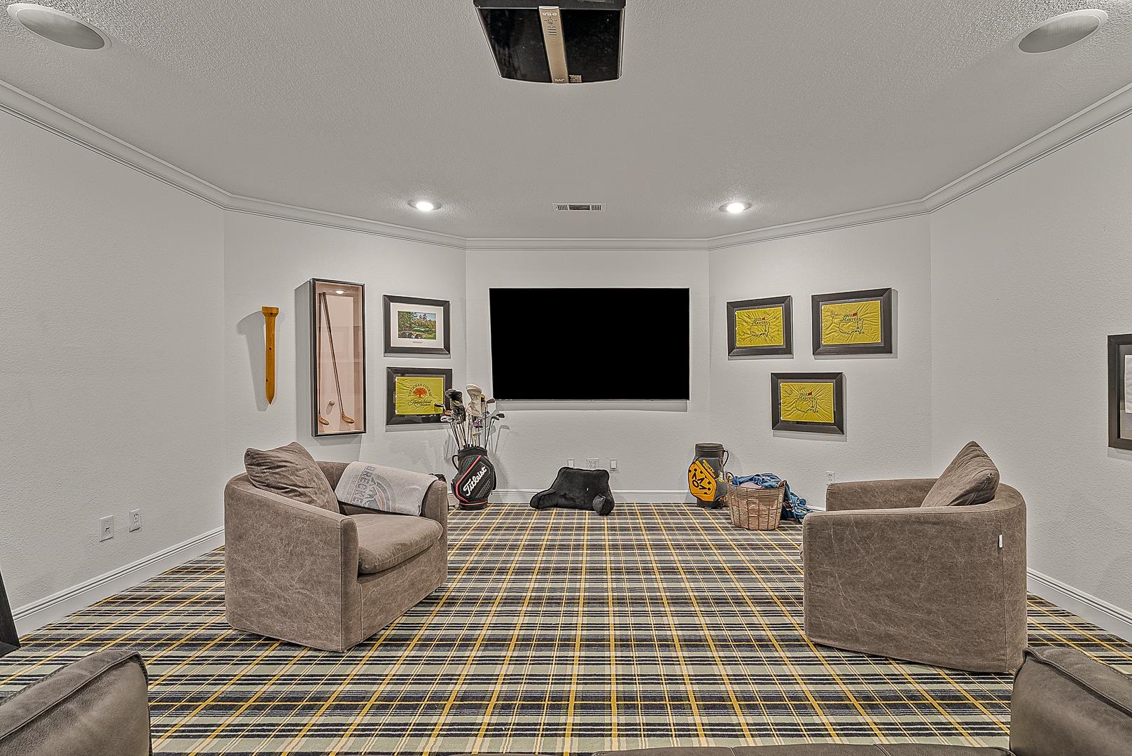 Ridgepointe - Residential