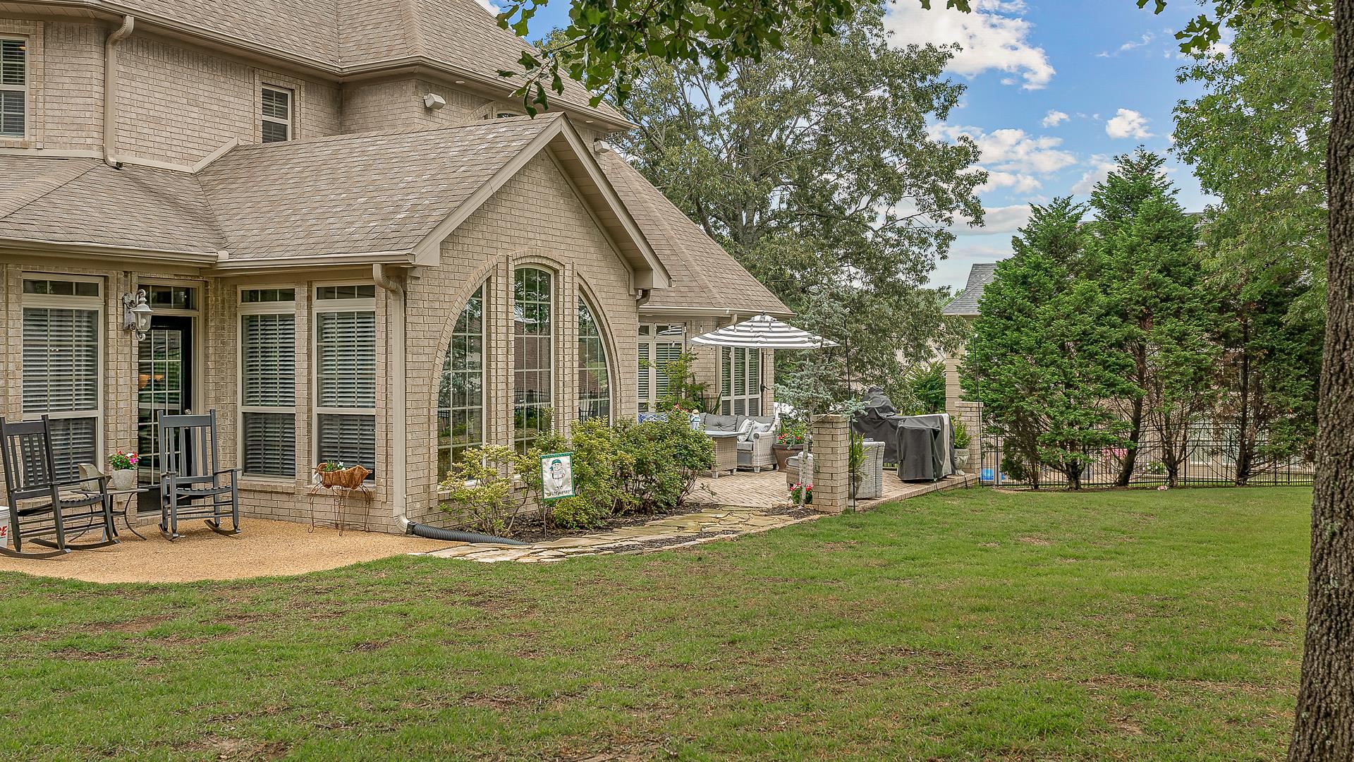 Ridgepointe - Residential
