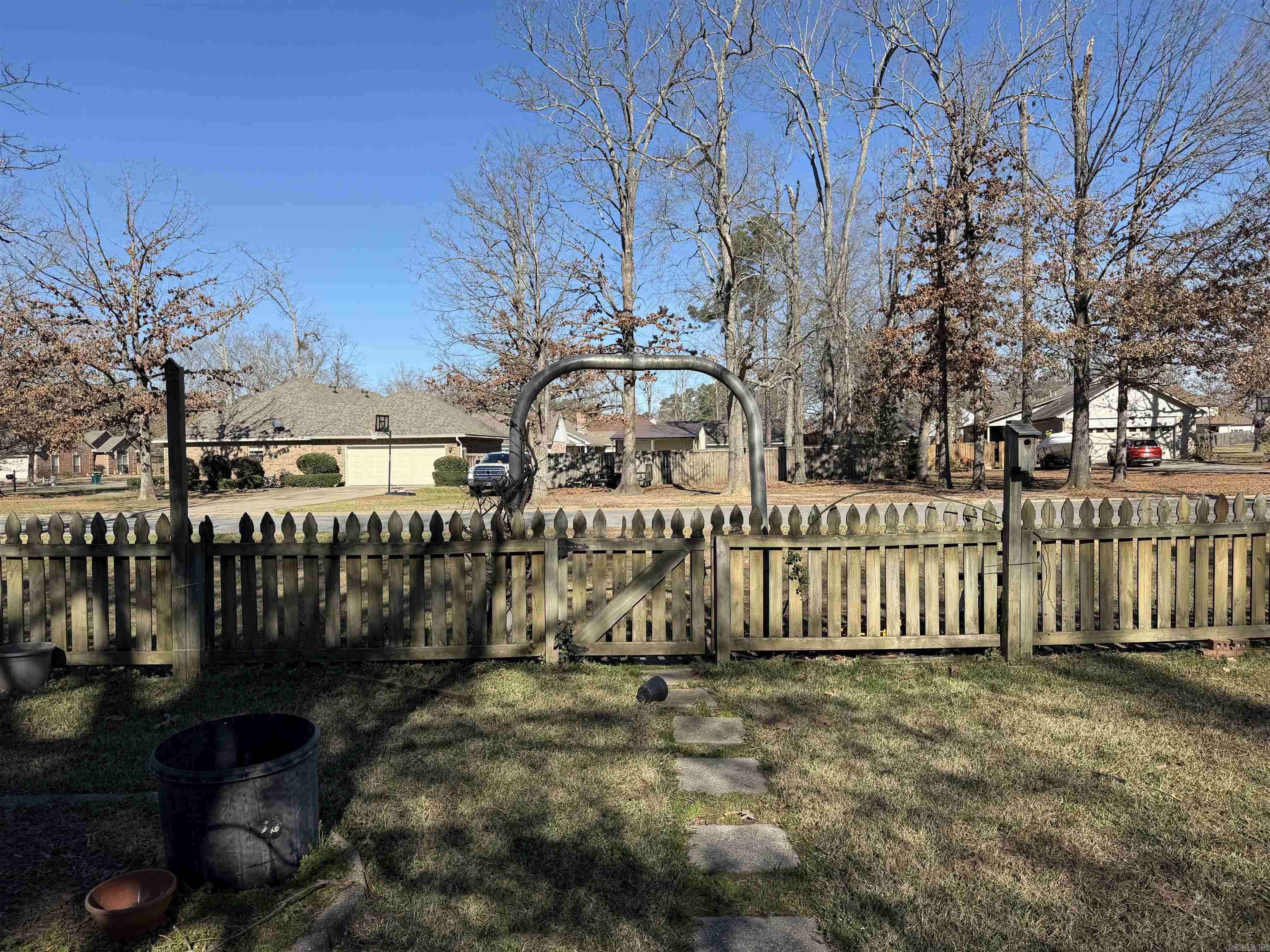 COLONY CREEK - Residential