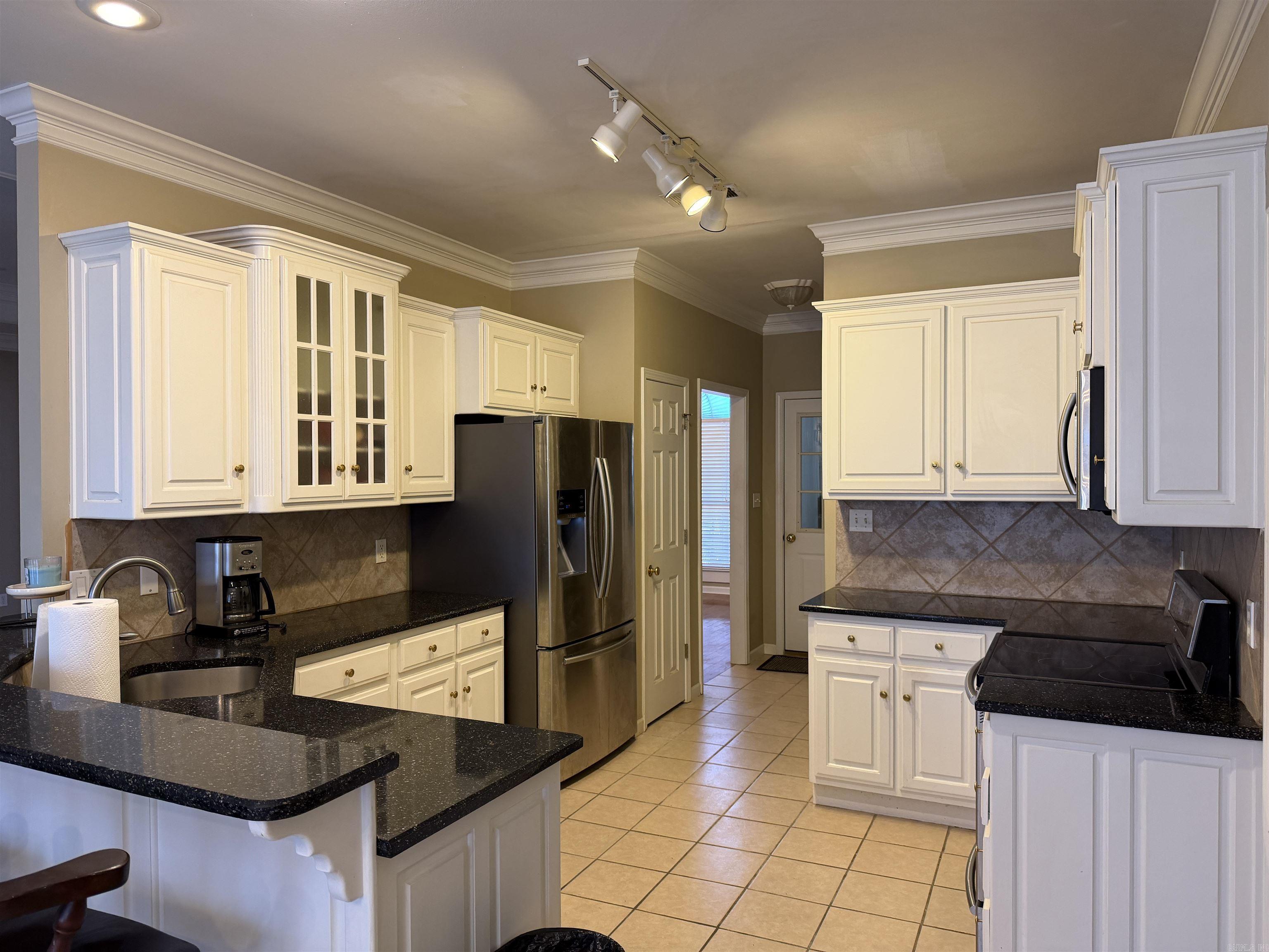 COLONY CREEK - Residential