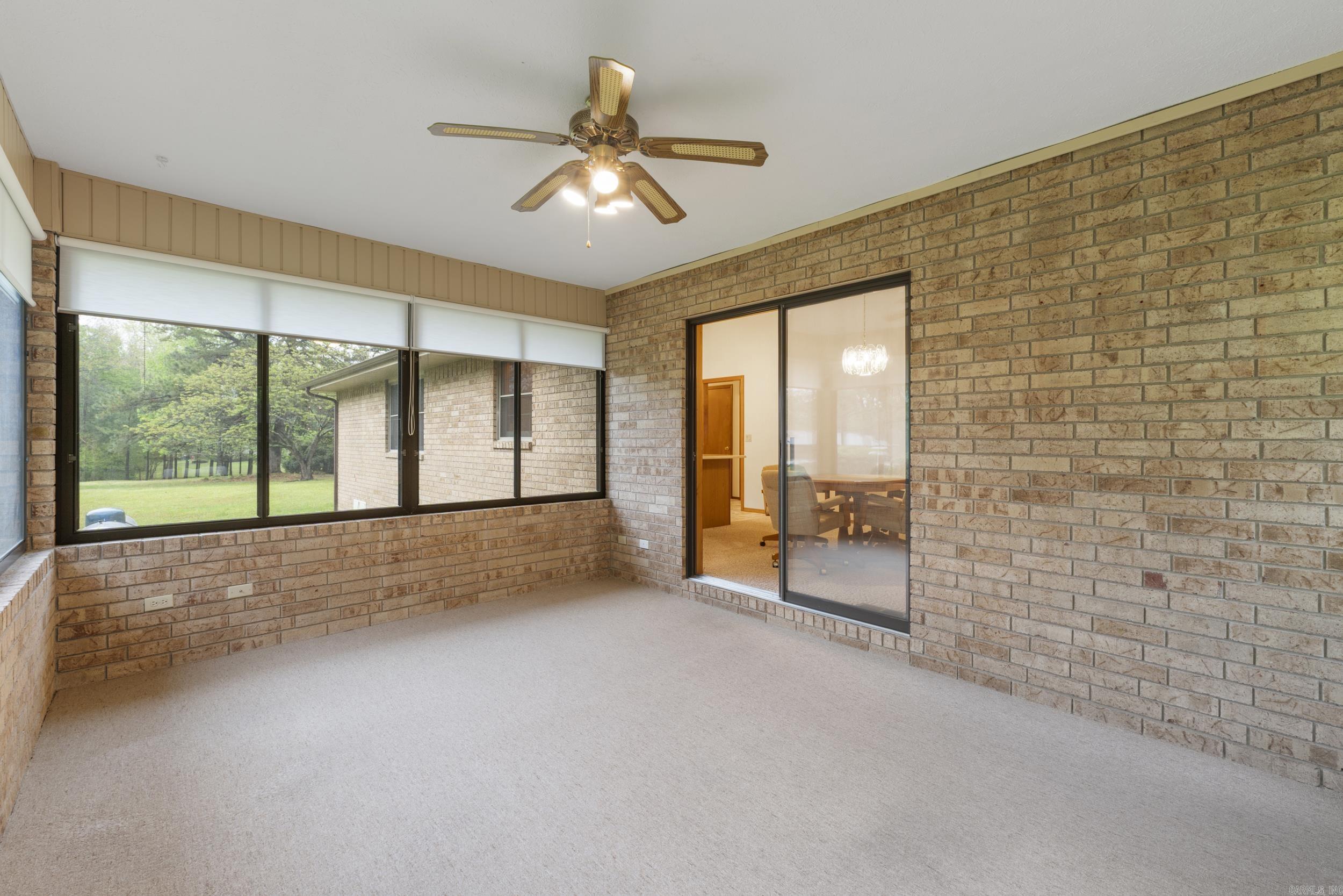 DEVONSHIRE LAKE ESTATES - Residential